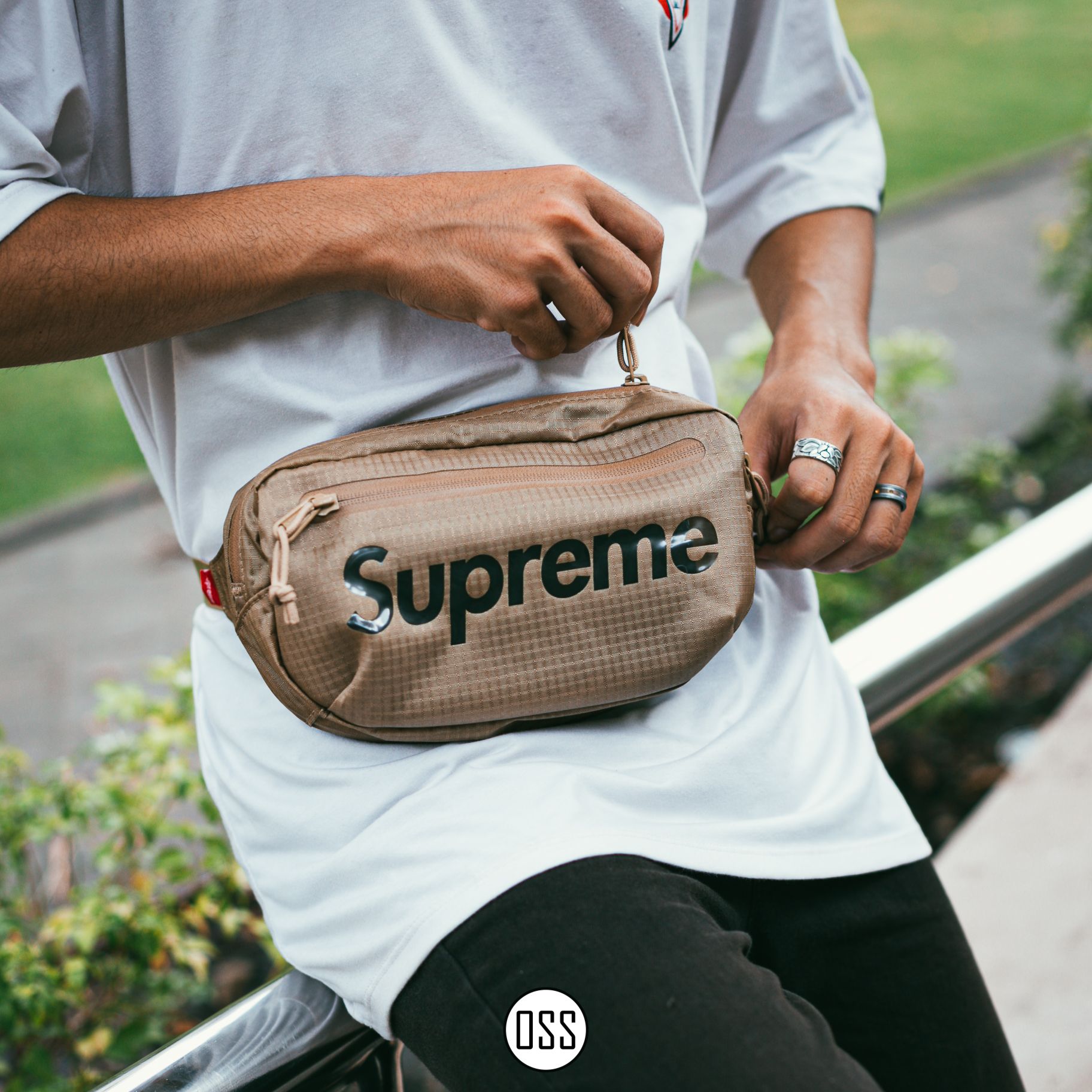 Supreme Waist Bag SS21 - Tan