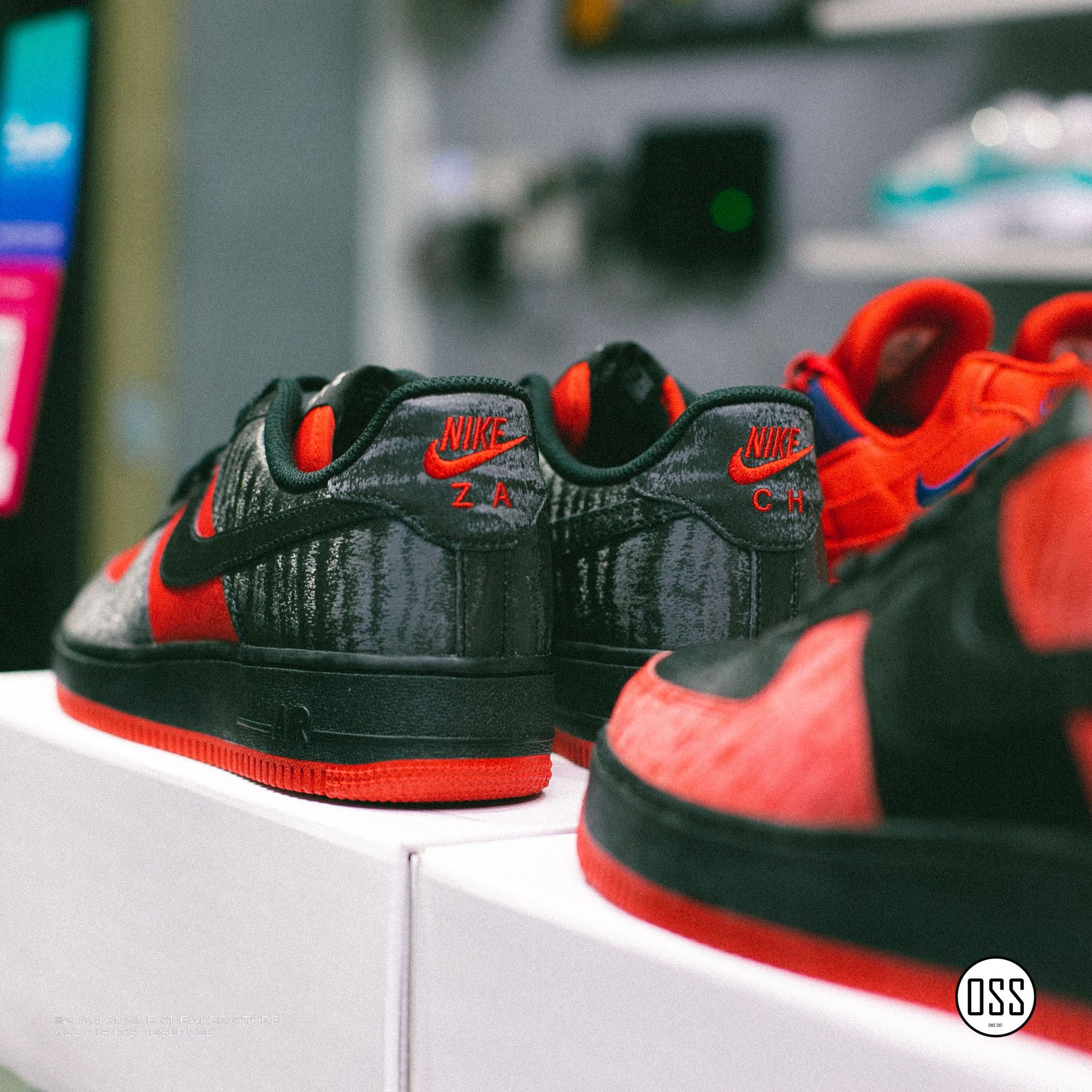 Nike Air Force 1 Low By You - Black Satin / Red