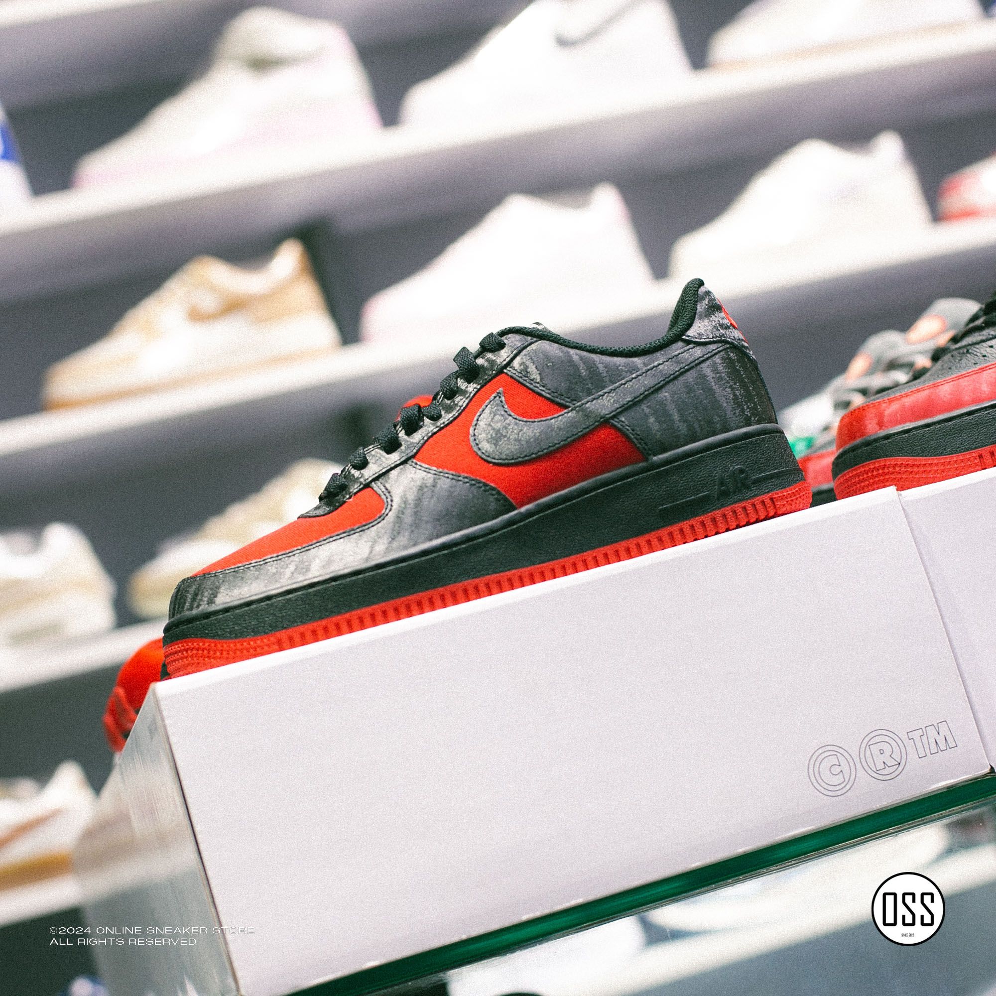 Nike Air Force 1 Low By You - Black Satin / Red