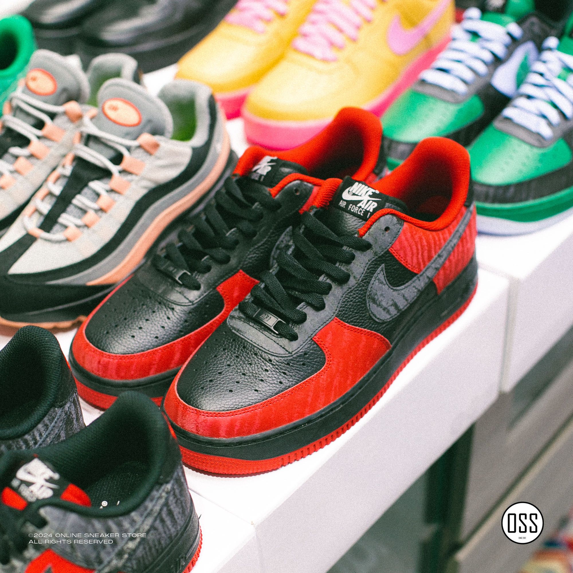 Nike Air Force 1 Low By You - Red / Black