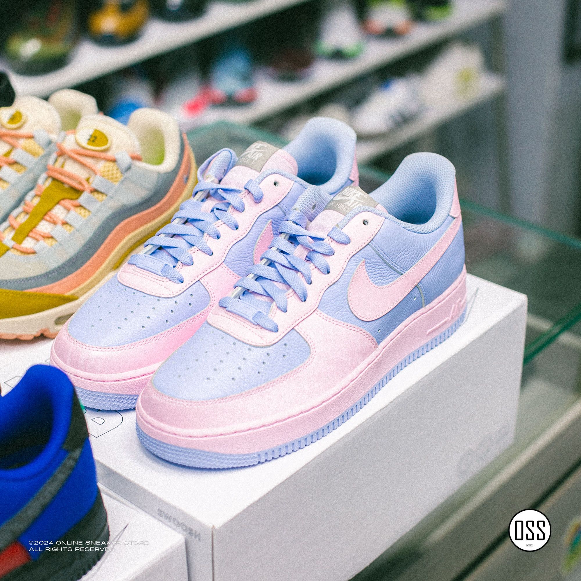 Nike Air Force 1 Low By You - Baby Blue / Pink