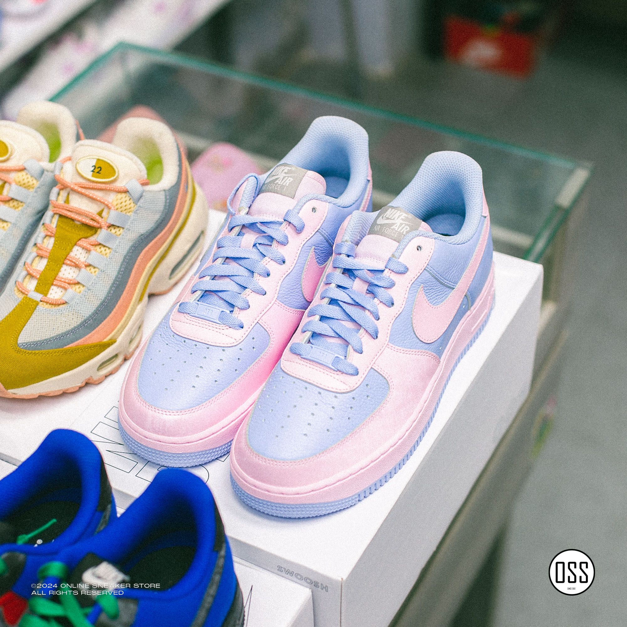 Nike Air Force 1 Low By You - Baby Blue / Pink