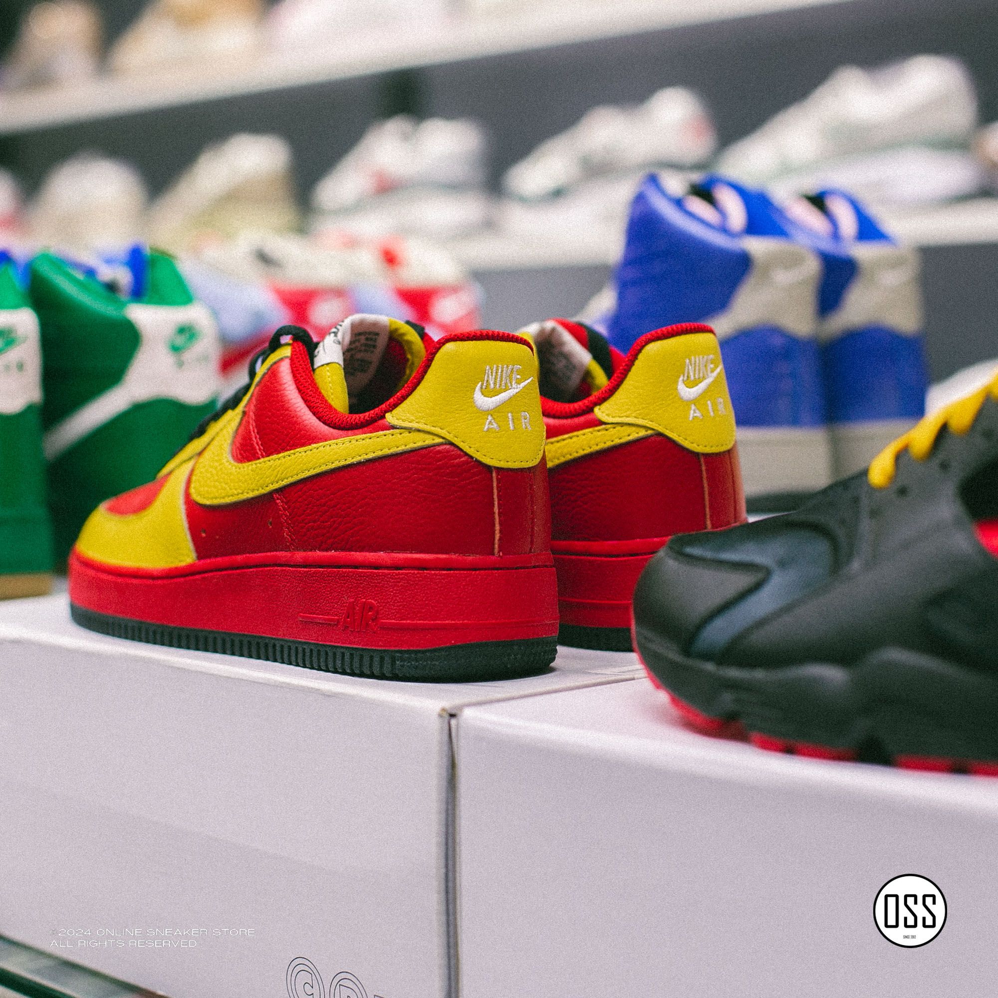 Nike Air Force 1 Low By You - Red / Yellow