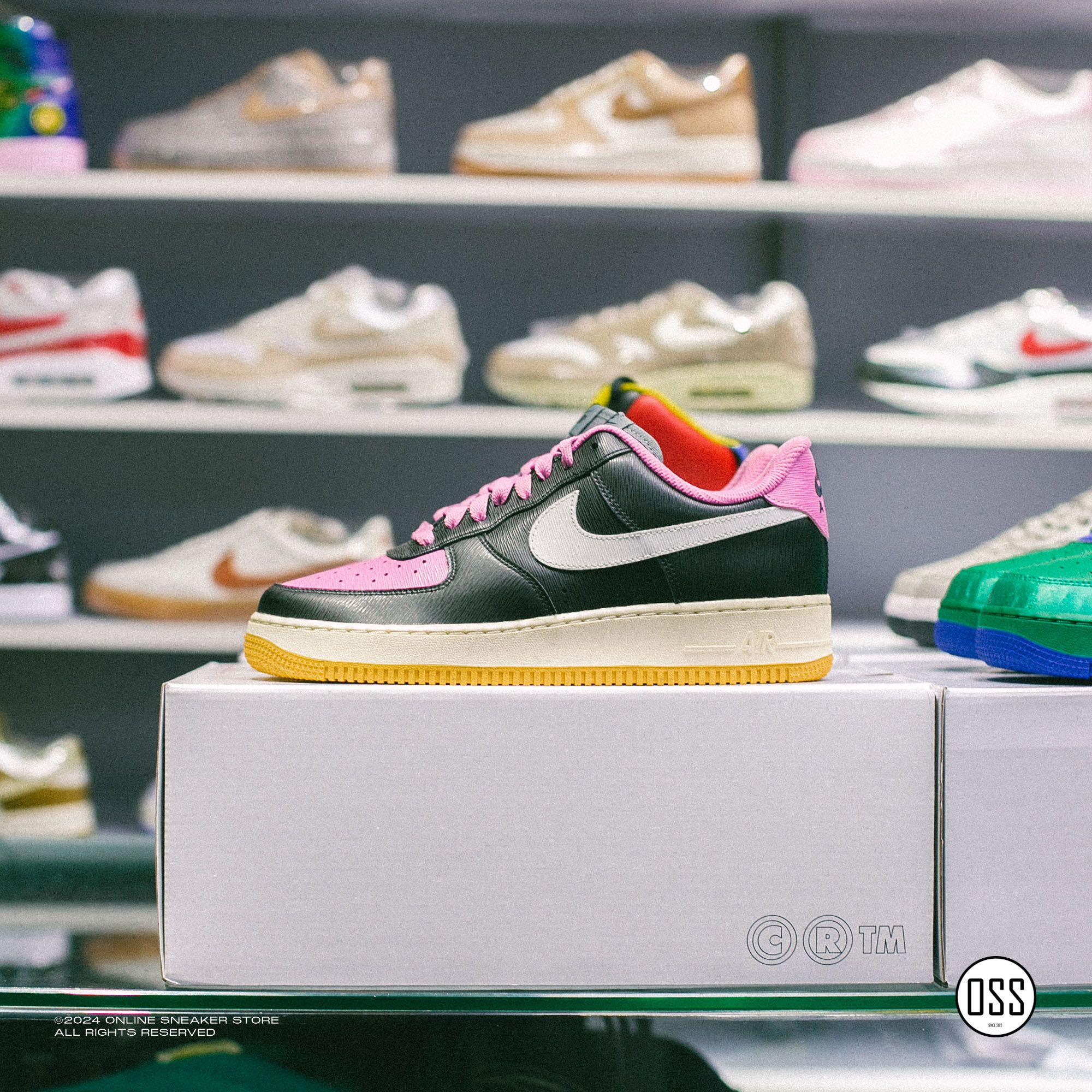 Nike Air Force 1 Low By You - Black / Pink