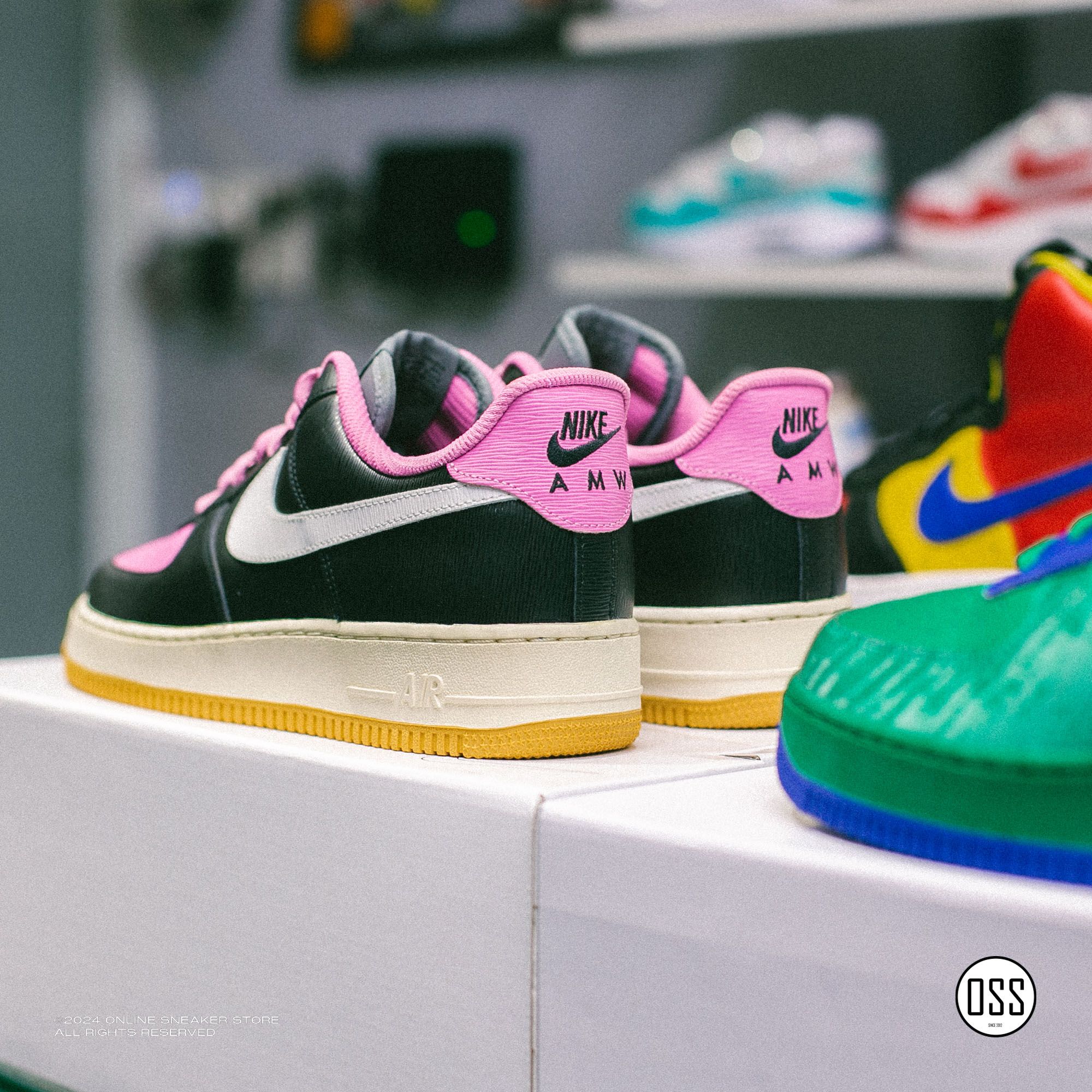 Nike Air Force 1 Low By You - Black / Pink