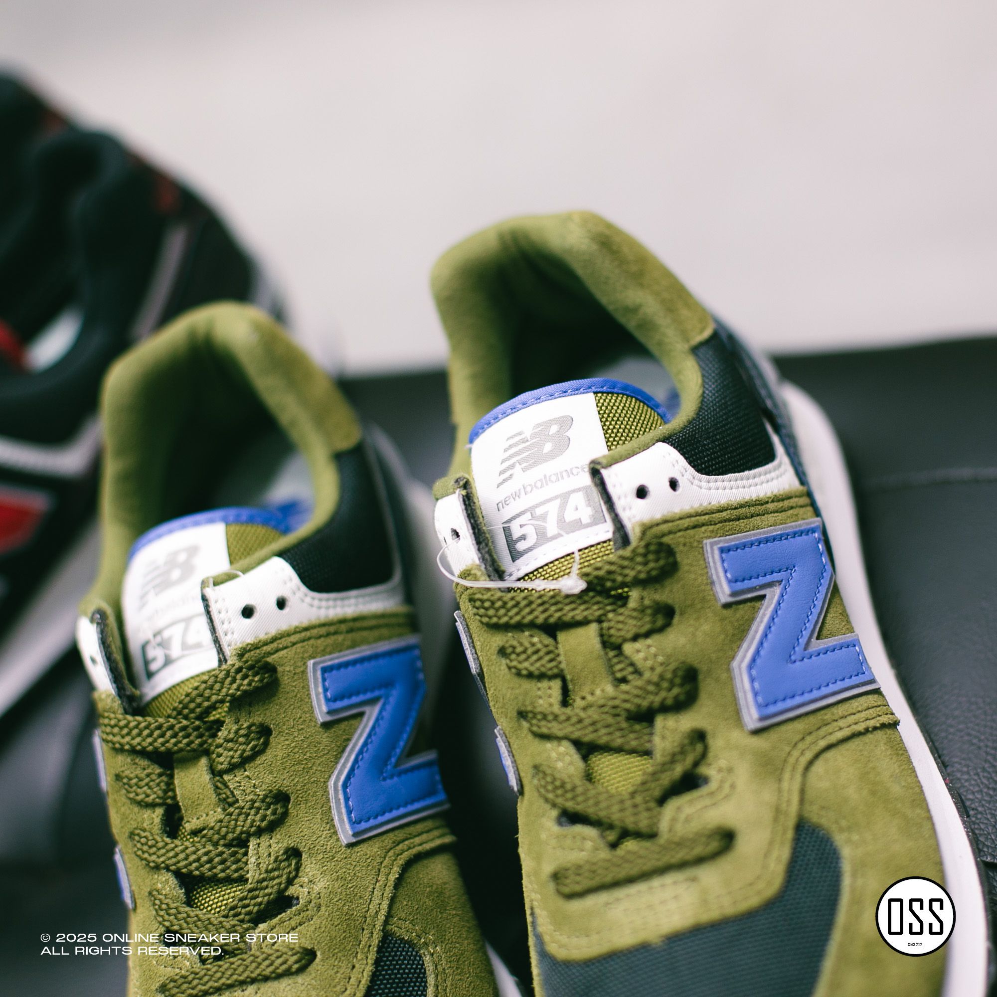 New Balance 574 - Olive / Blue