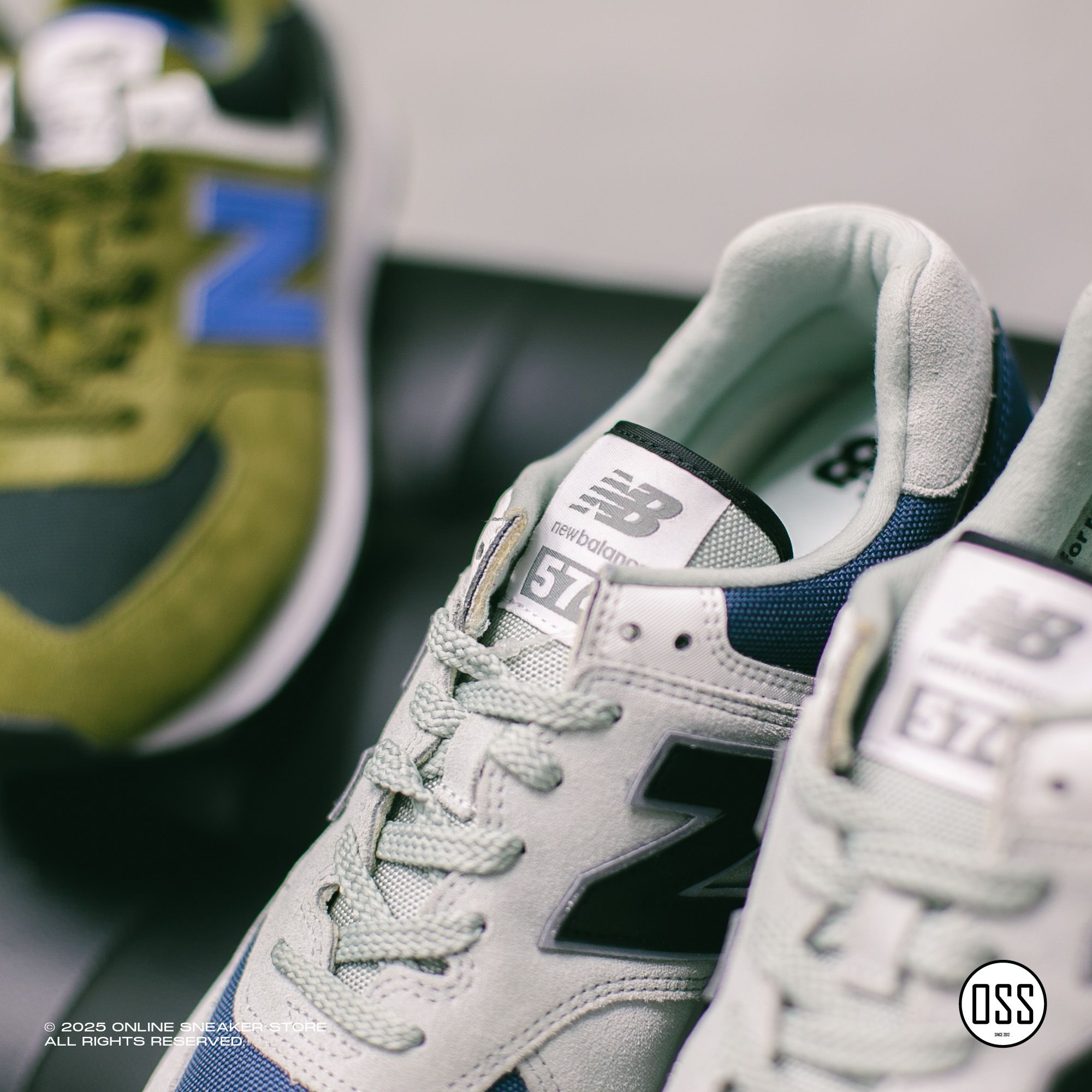 New Balance 574 - Grey / Navy