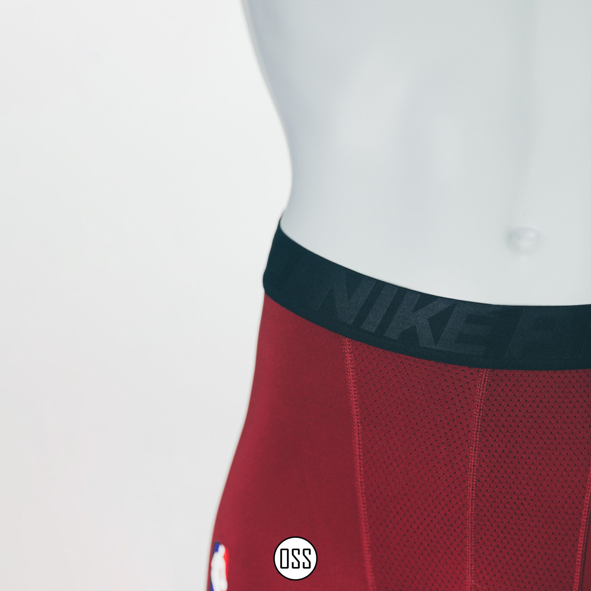 Nike Pro Combat Hyperstrong Tight - Burgundy