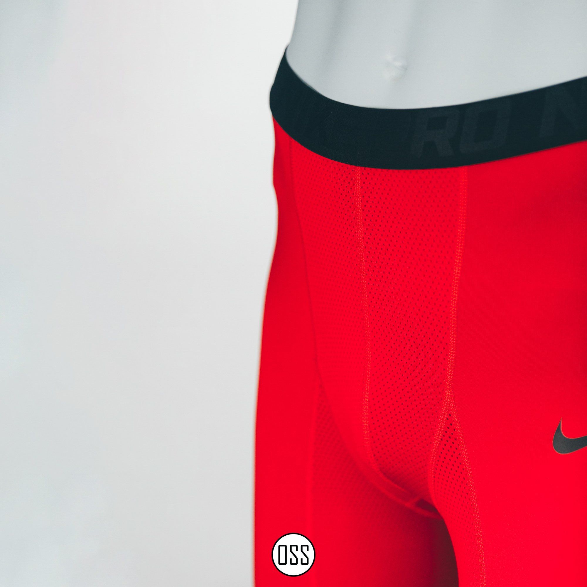  Nike Pro Combat Hyperstrong Tight - Red 