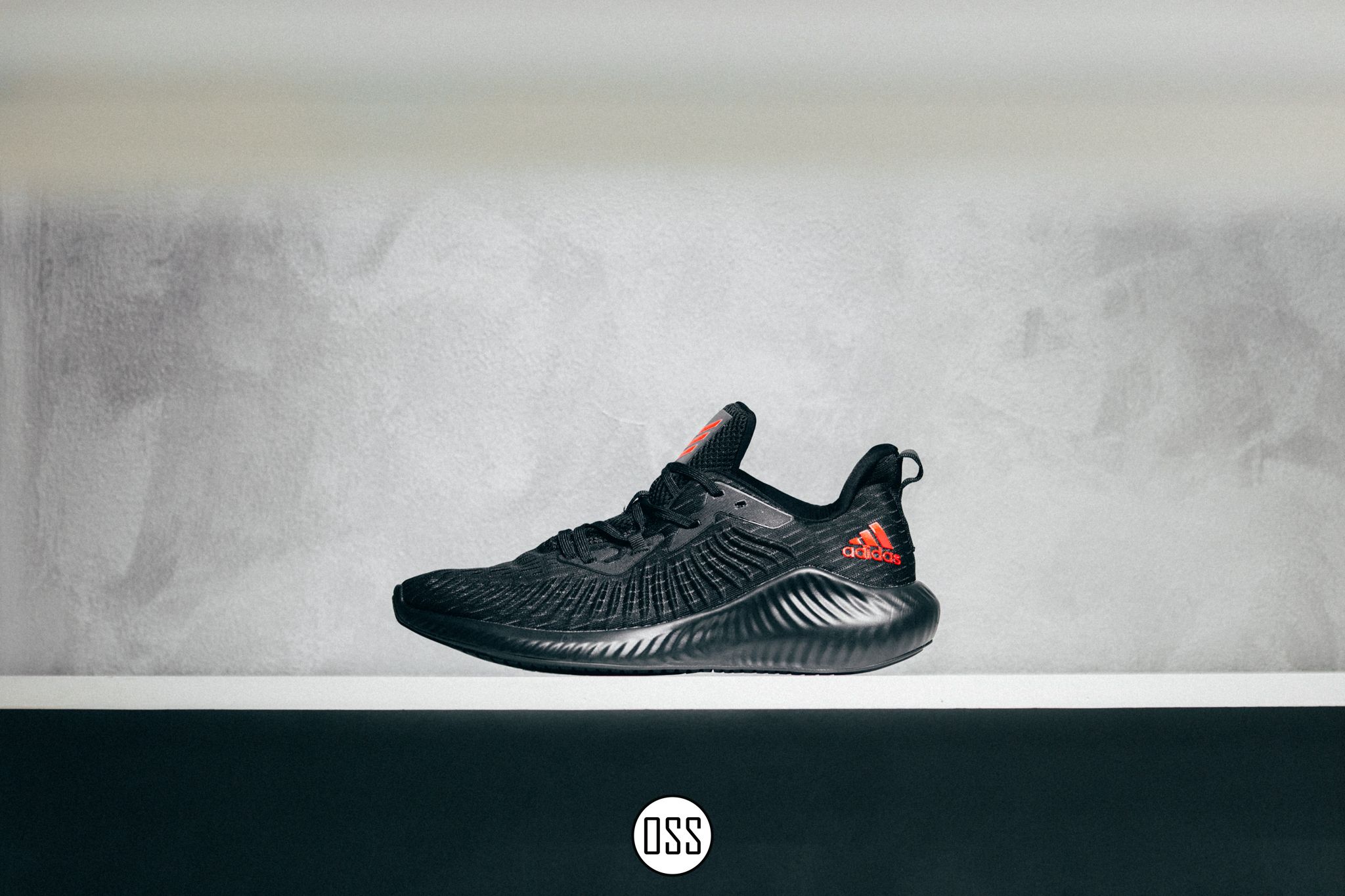 adidas Alphabounce 'Black/Red'