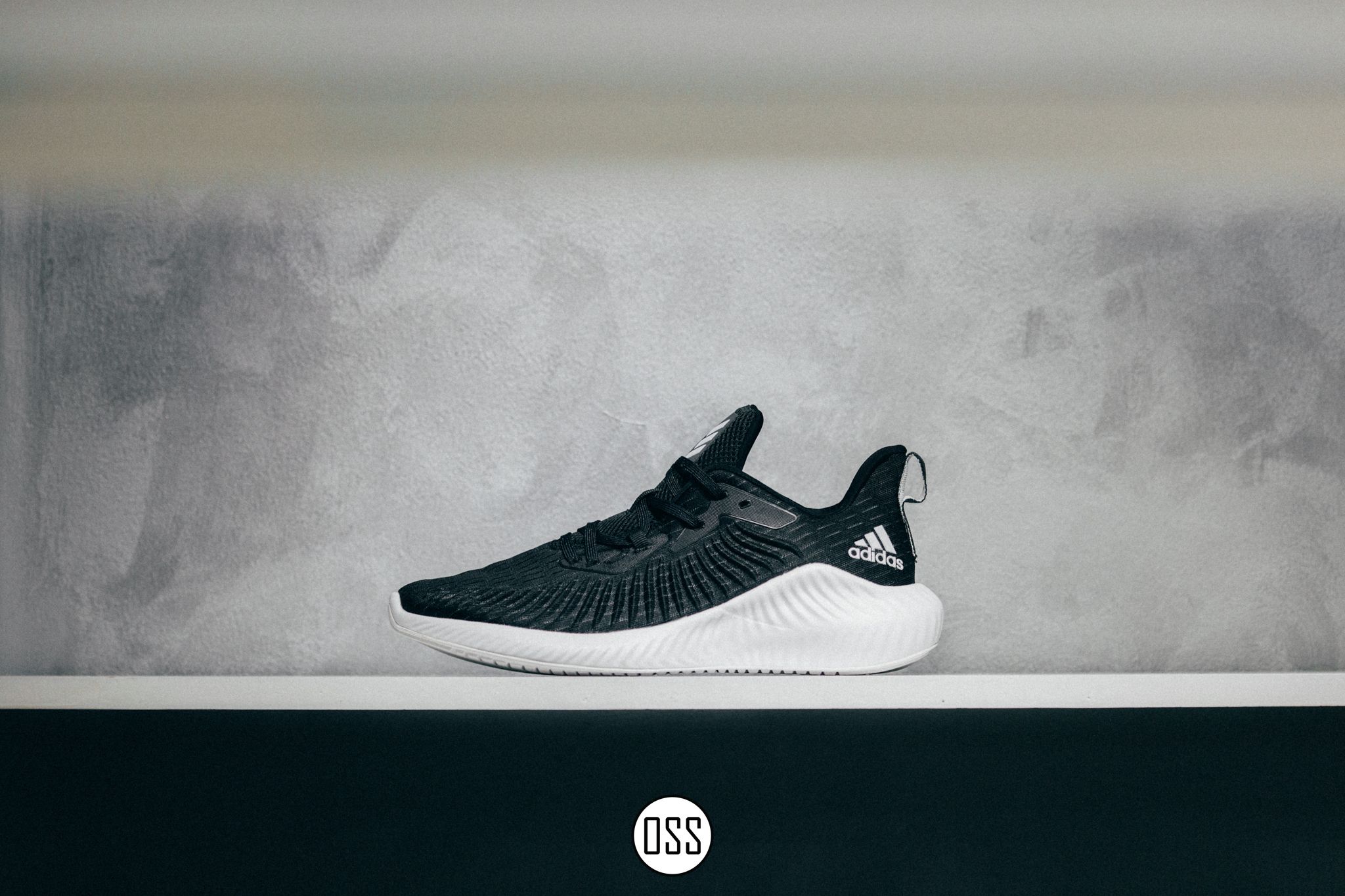 adidas Alphabounce 'Black/White'