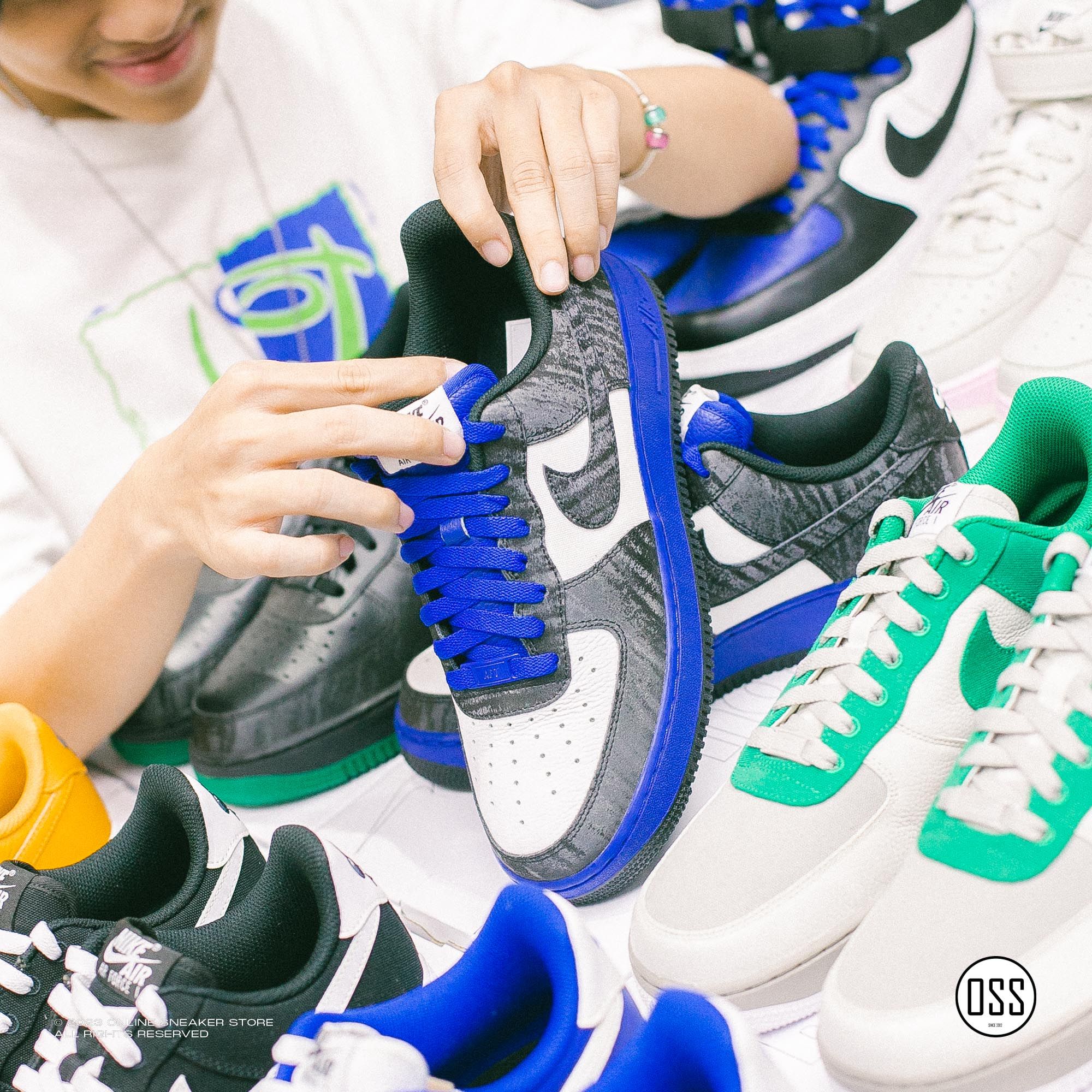 Nike Air Force 1 Low By You - Black Satin / Old Royal