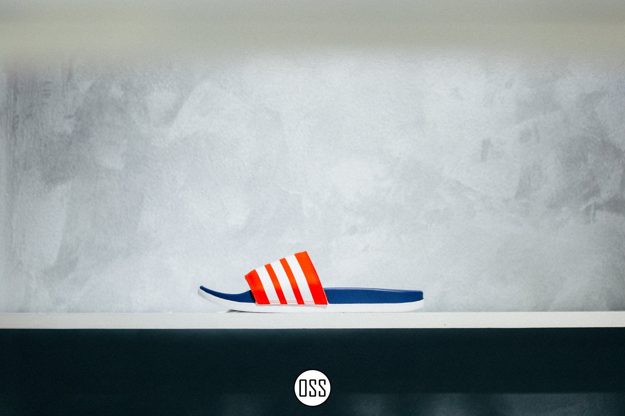 adidas Adilette 'Blue/Red'