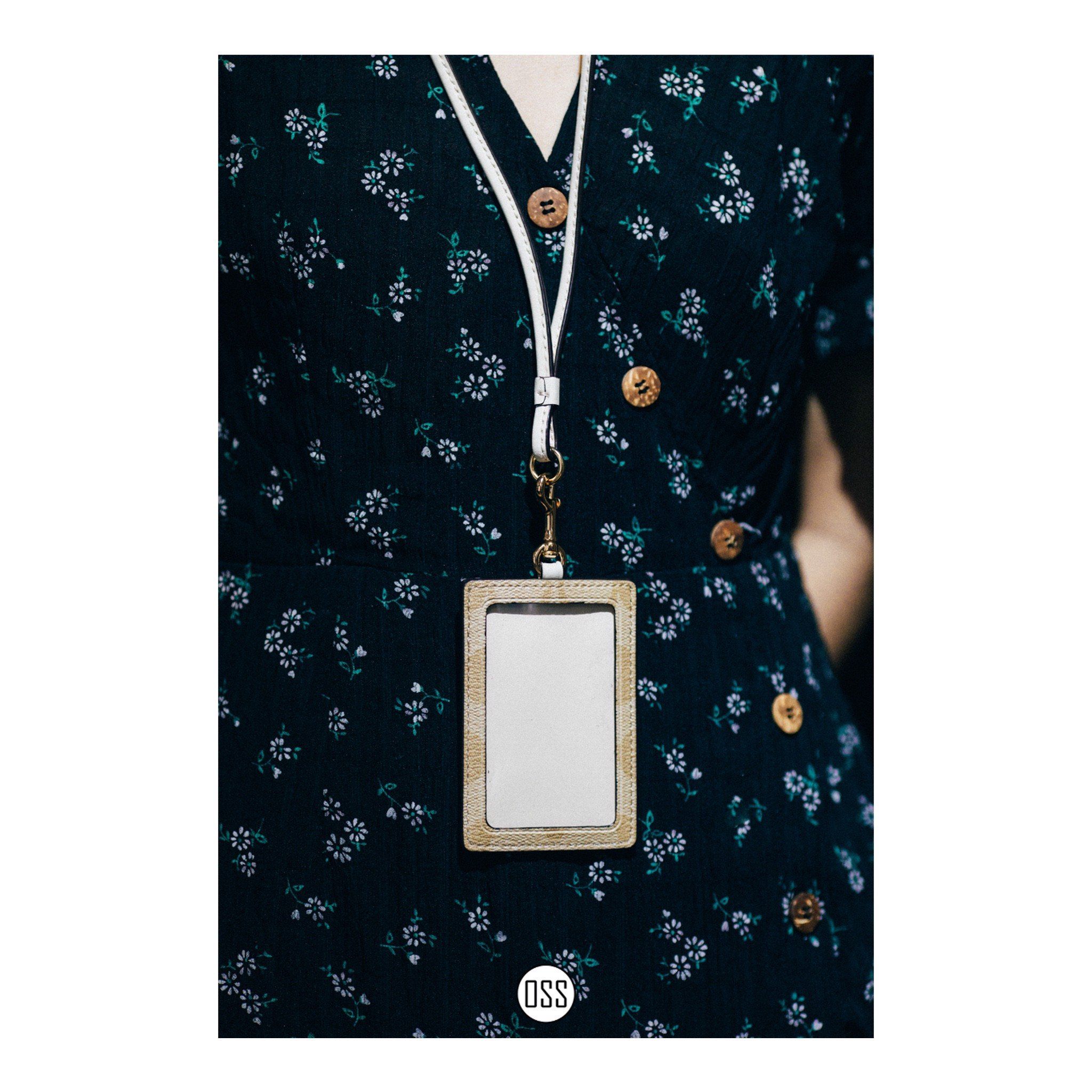 Coach ID Lanyard In Signature Canvas 'Light Khaki/Chalk'