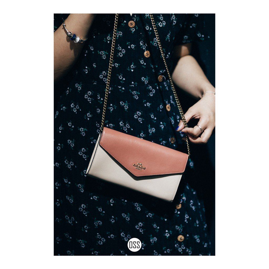 Coach Envelope Chain Wallet in Colorblock 'Light Peach'