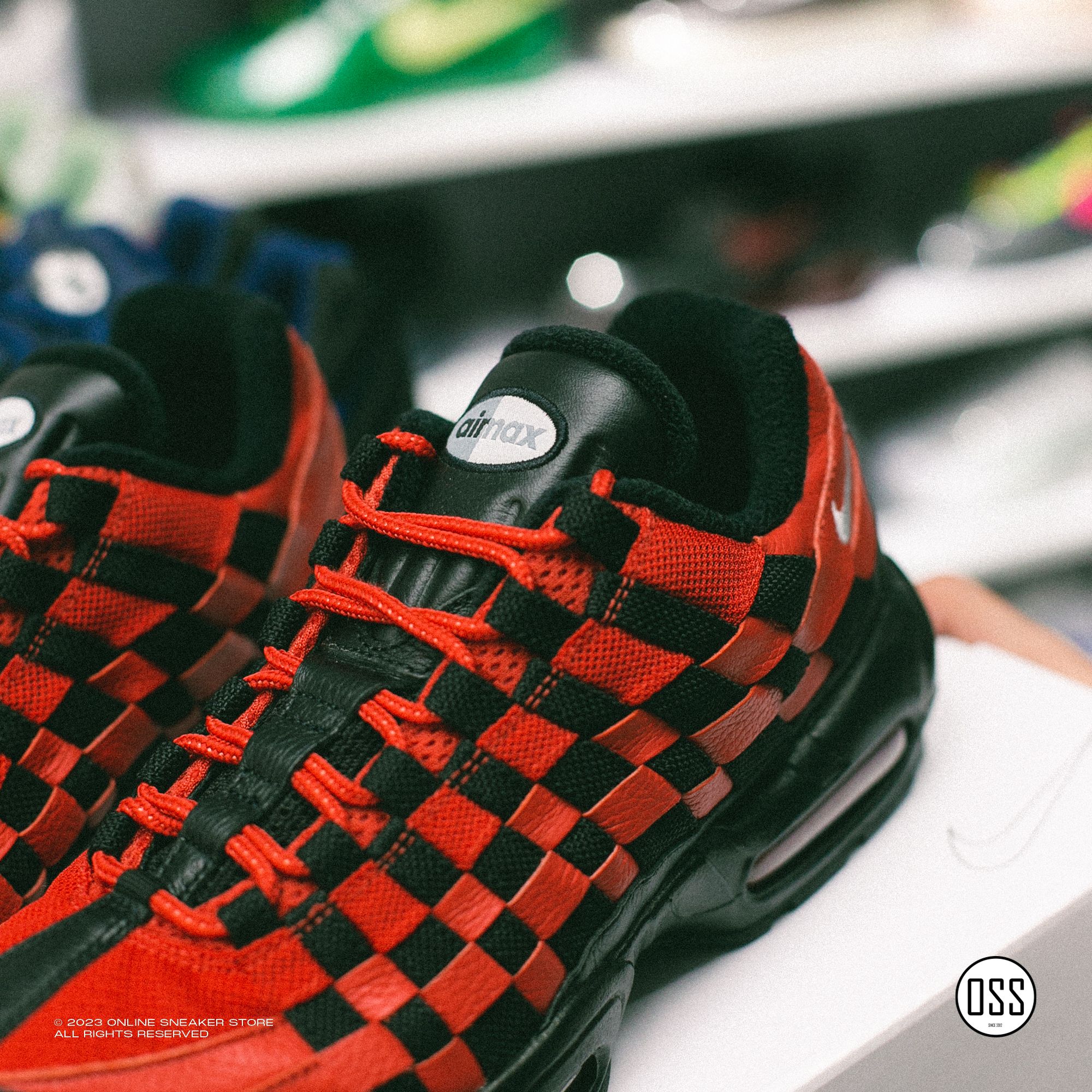  Nike Air Max 95 Unlocked On You - Siren Red / Black 