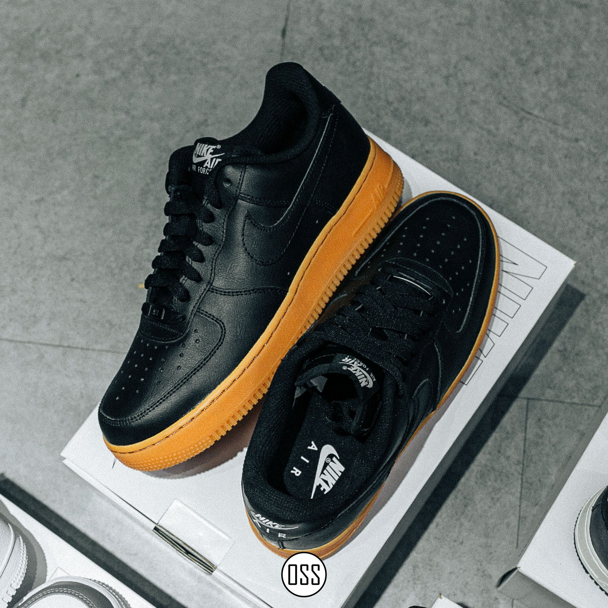 Nike Air Force 1 Low By You - Black/Gum
