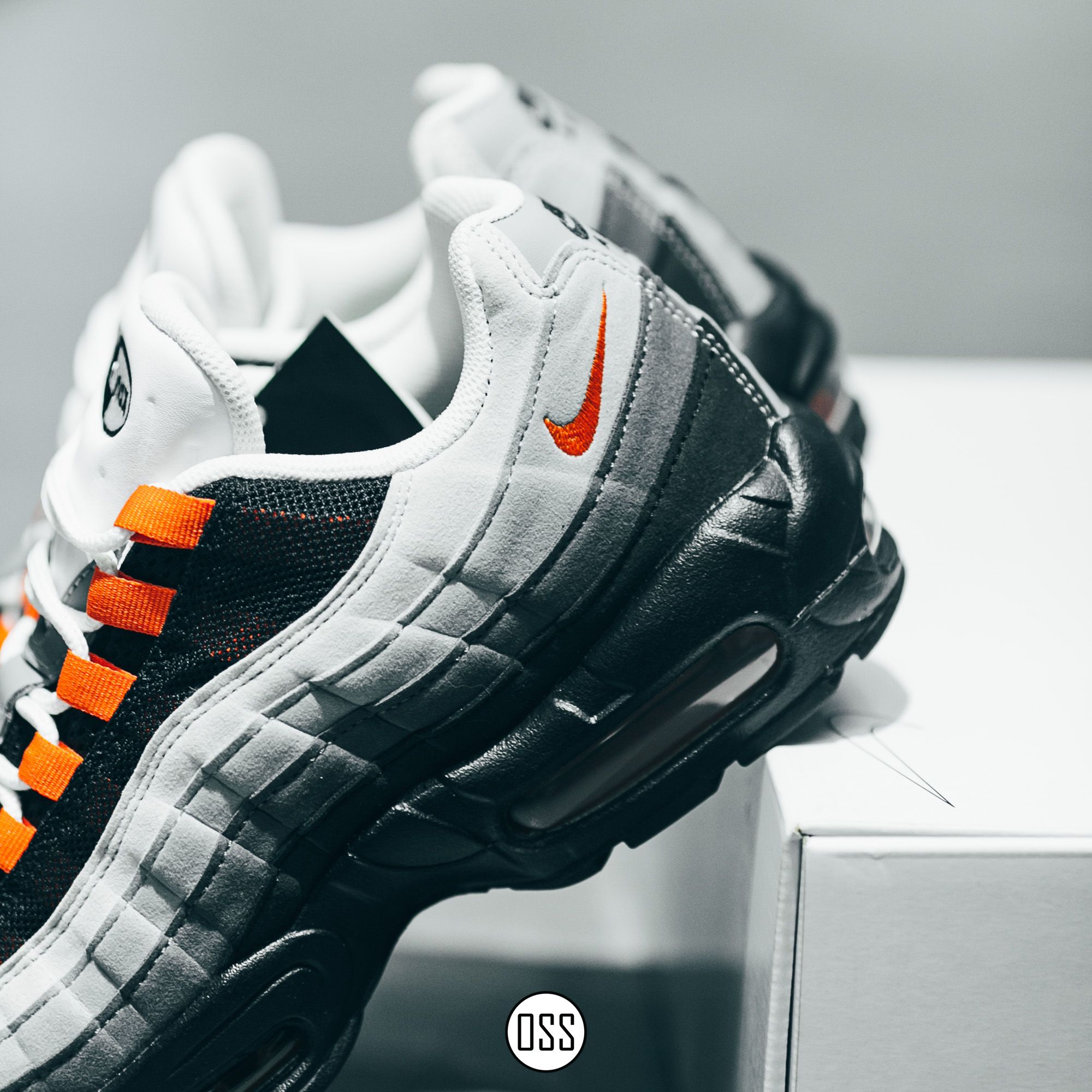 Nike Air Max 95 By You - Black/Grey/Orange