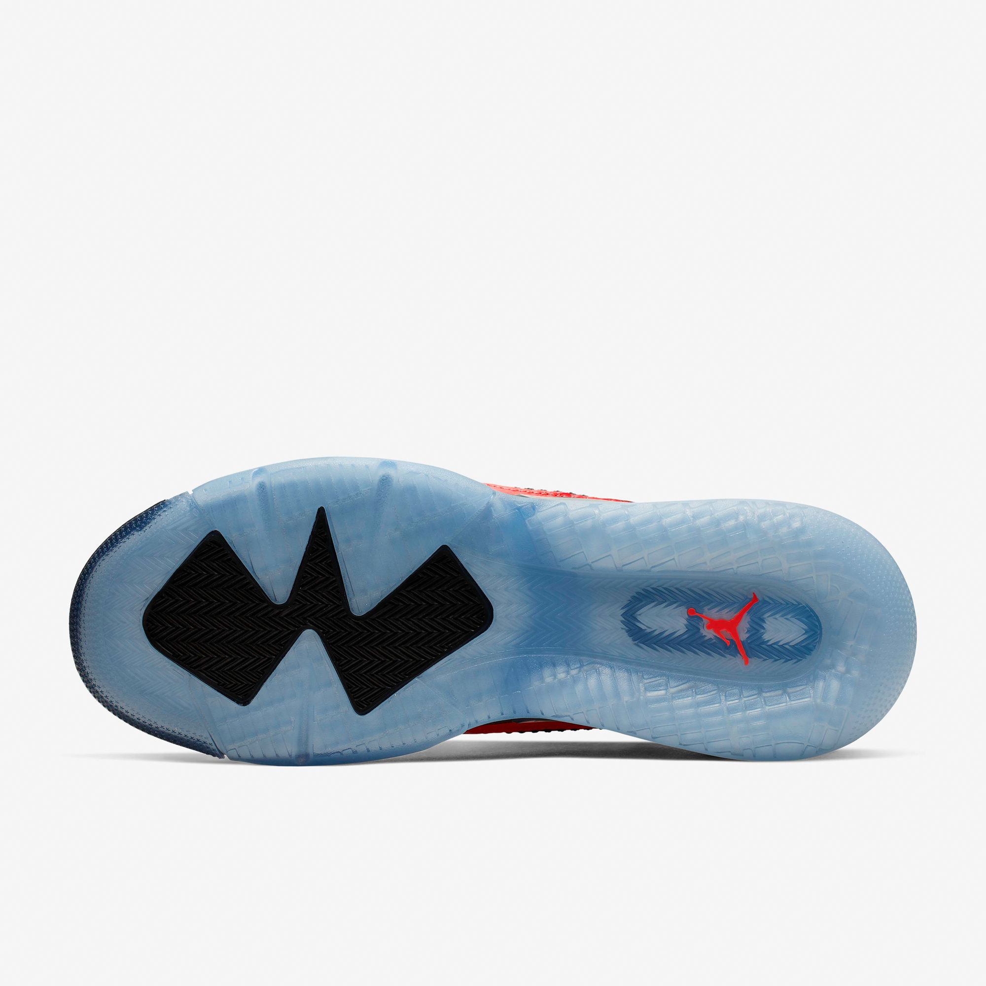 Paris Saint-Germain x Jordan Mars 270