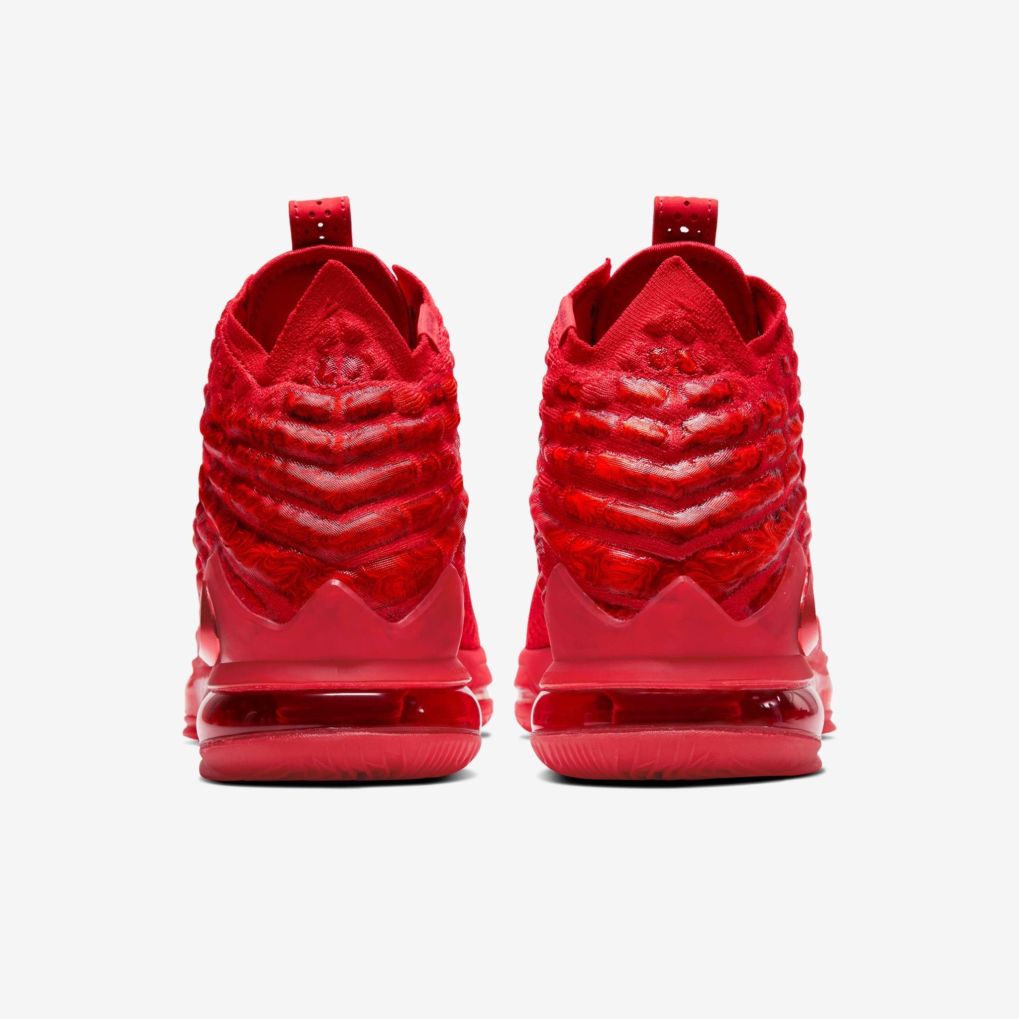 Nike LeBron 17 - Red Carpet