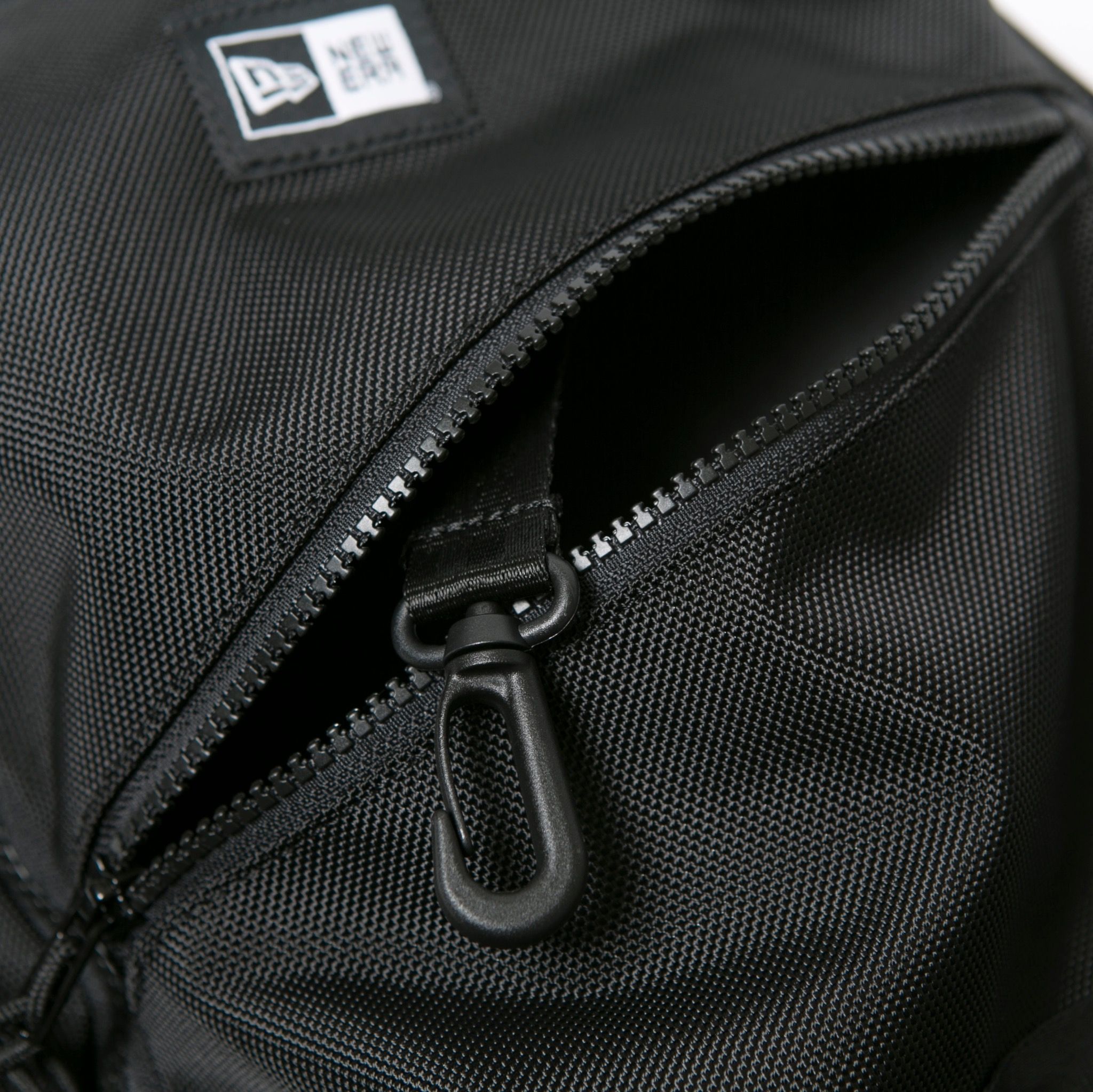  New Era Urban Utility Collection Backpack 33L - Black 