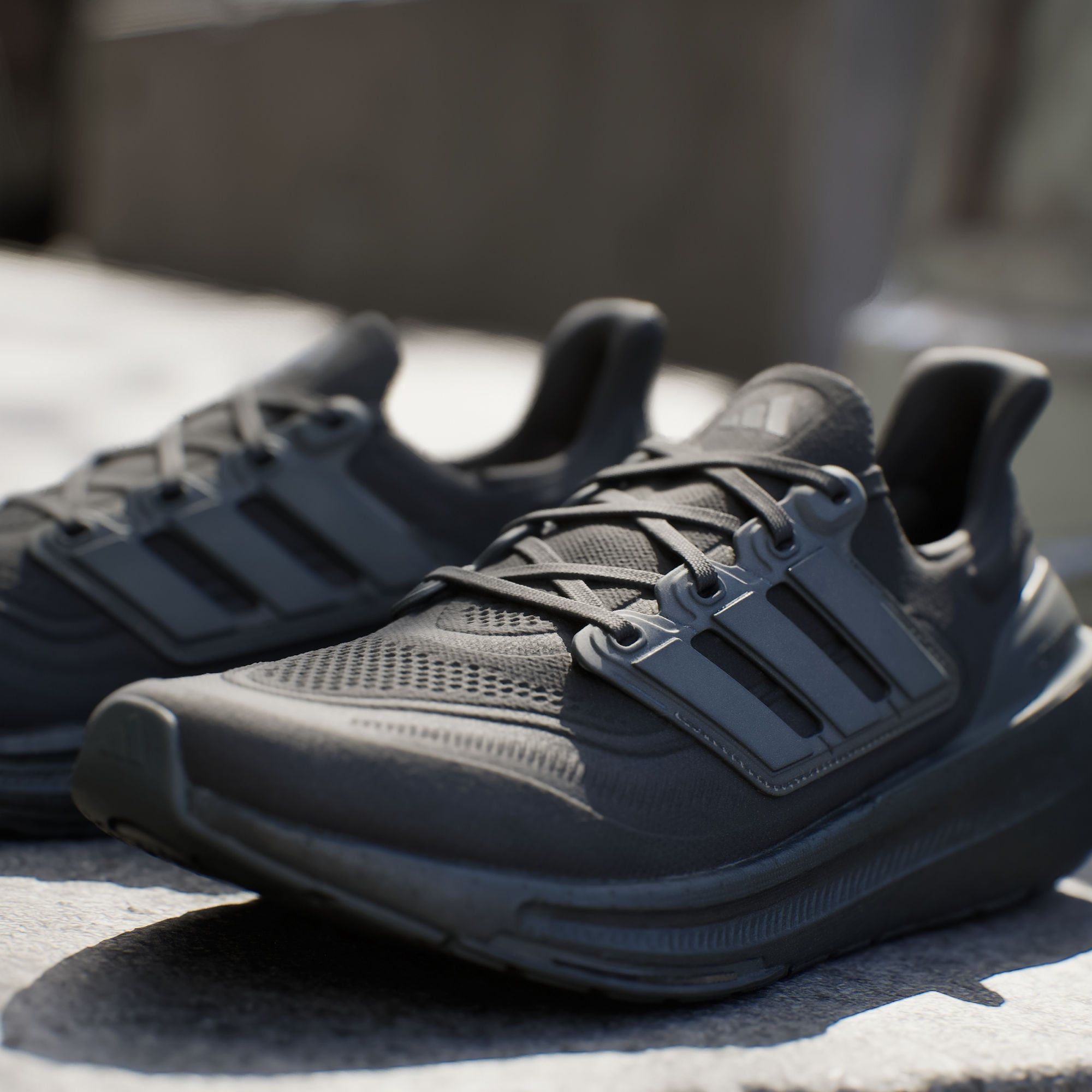 adidas UltraBOOST Light - Black / Black