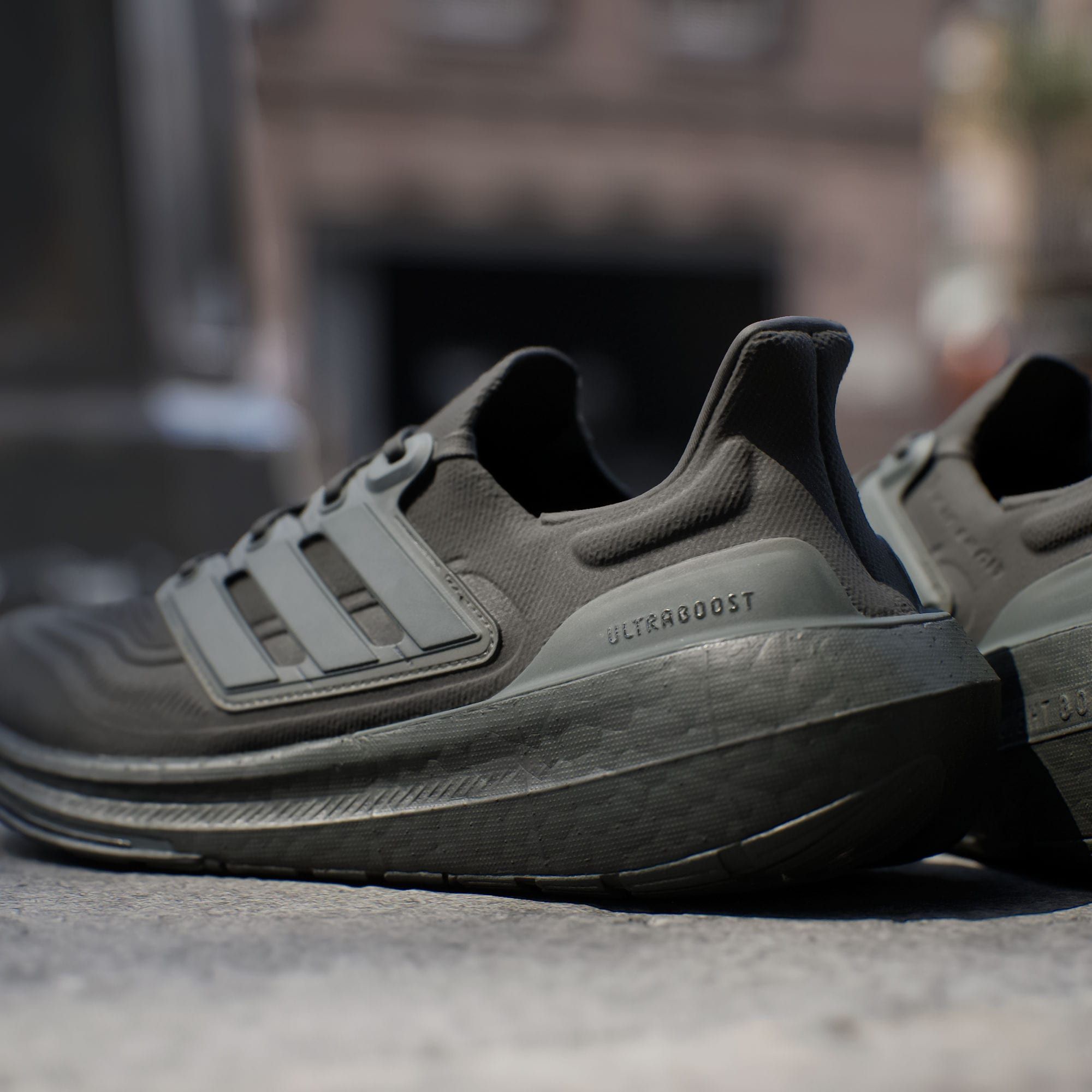adidas UltraBOOST Light - Black / Black