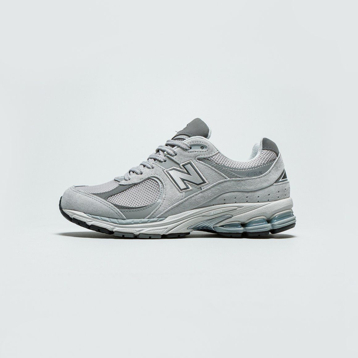 New Balance 2002R - Light Grey