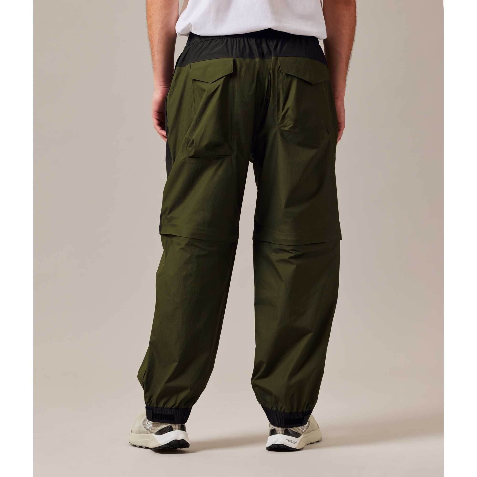 TNF x UNDERCOVER SOUKUU Hike Convertible Shell Pants - Forest Green