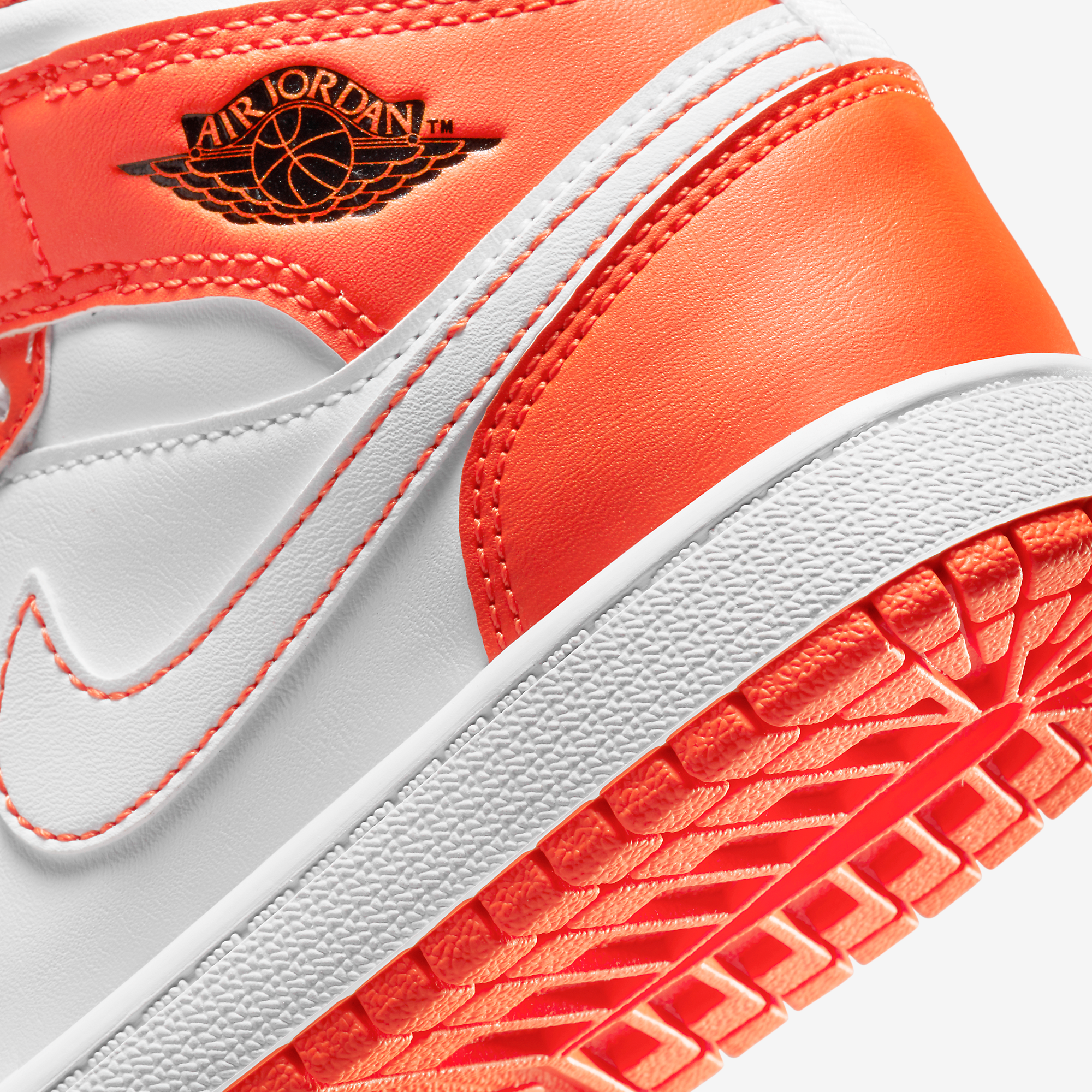  Air Jordan 1 Mid Kid - Electro Orange 