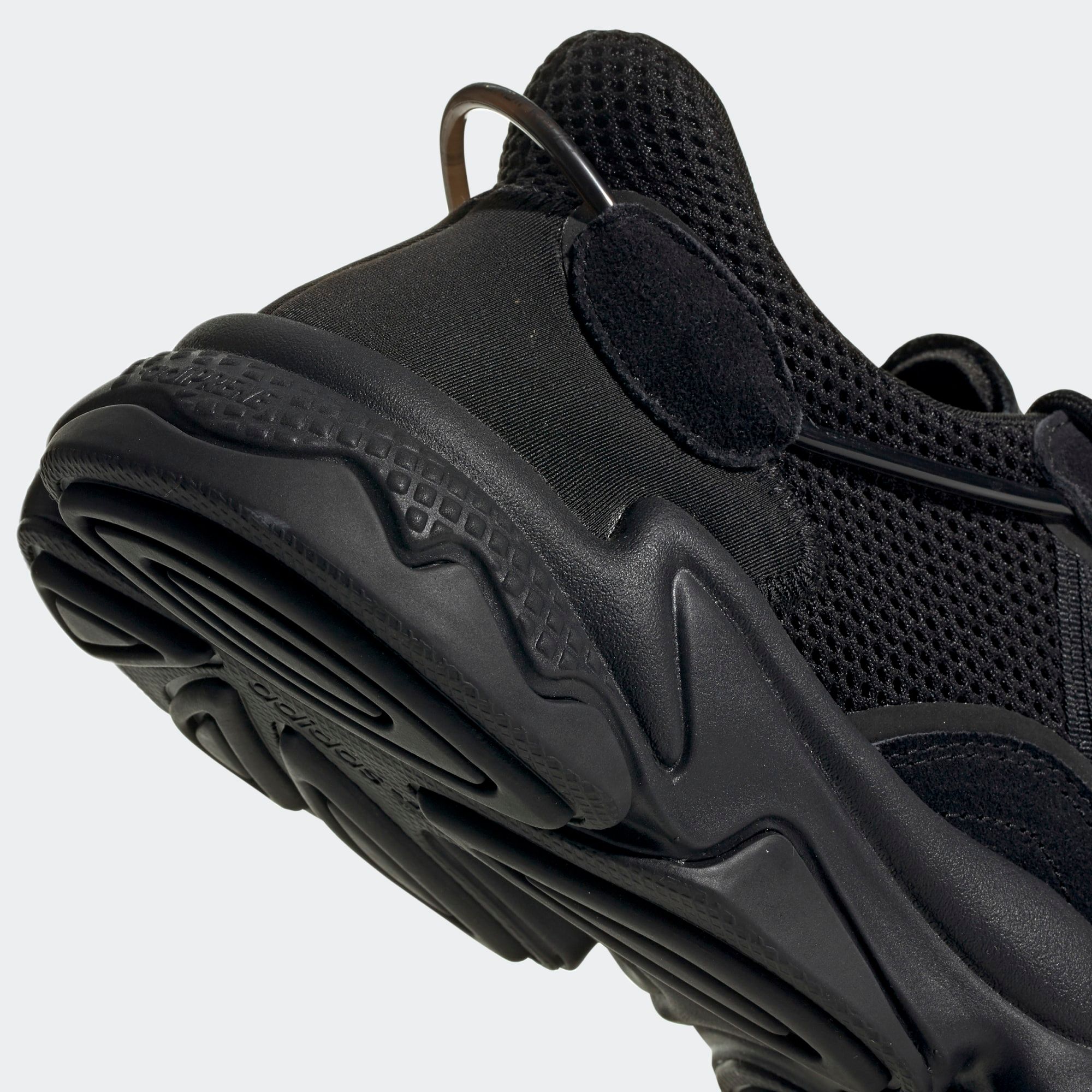 adidas Ozweego - Core Black