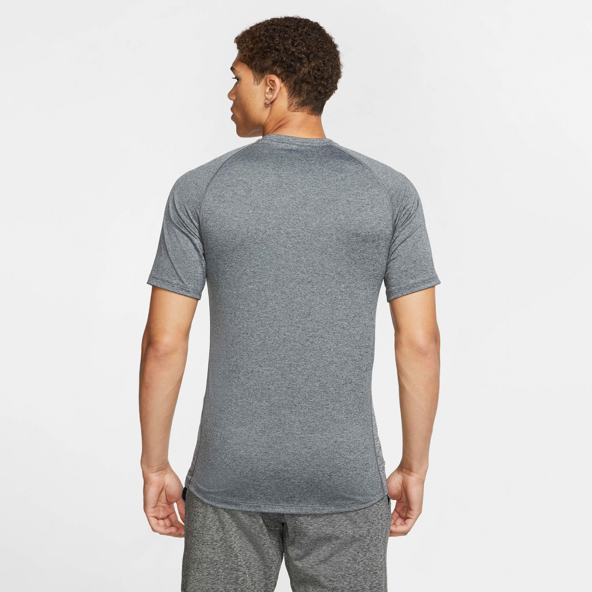  Nike Pro Short-Sleeve Top - Dark Smoke Grey 