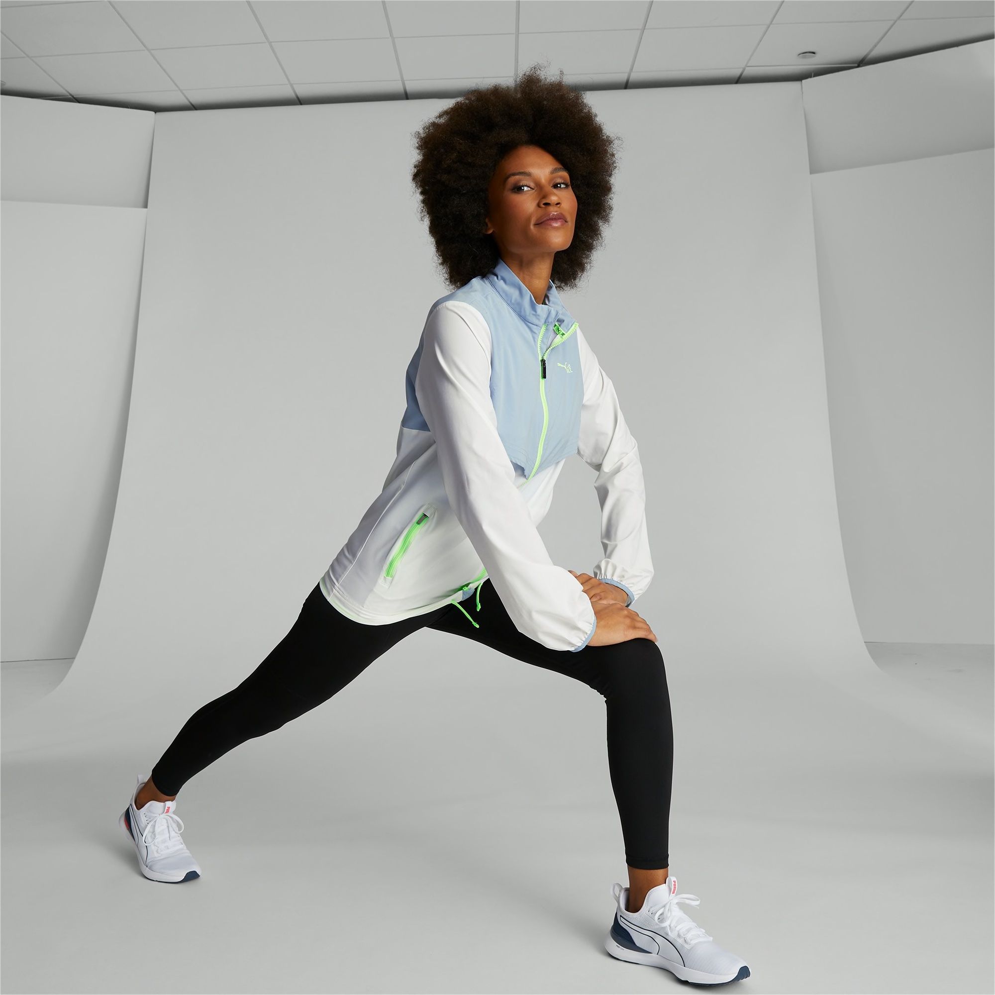  PUMA x FIRST MILE Woven Running Jacket - White / Wash Blue 
