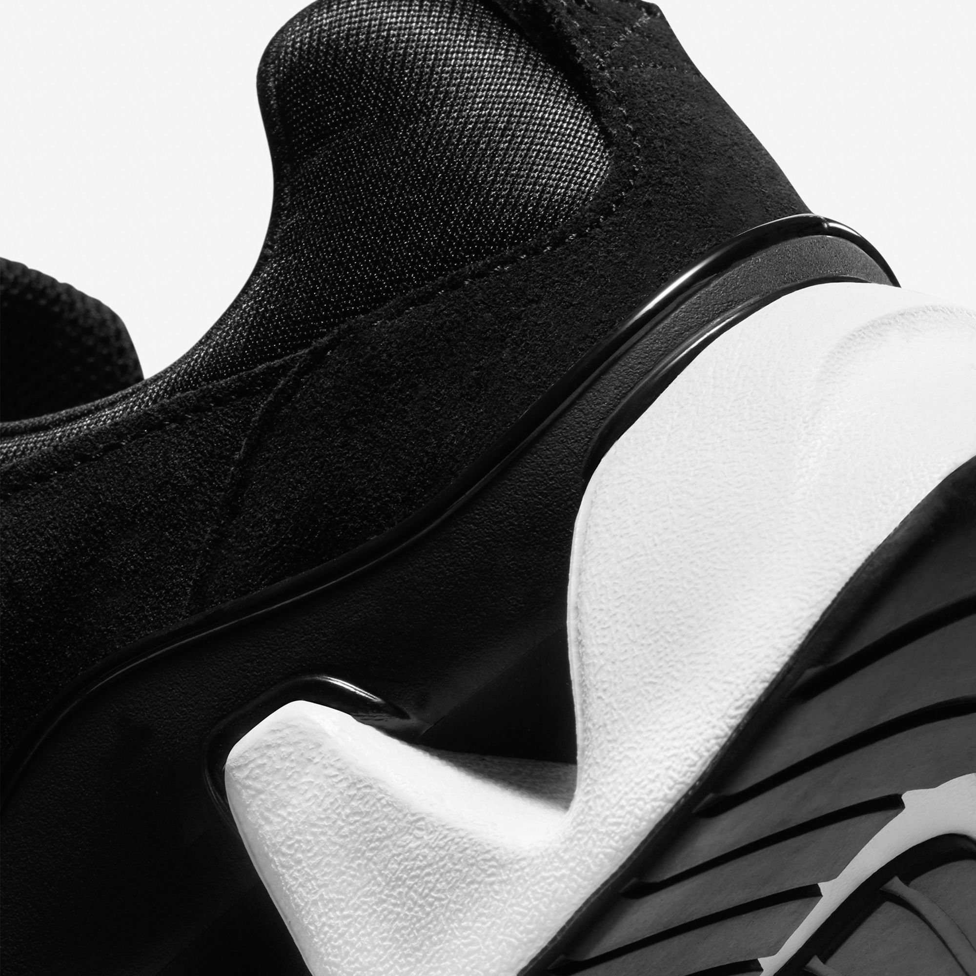 Nike RYZ 365 - Black/White