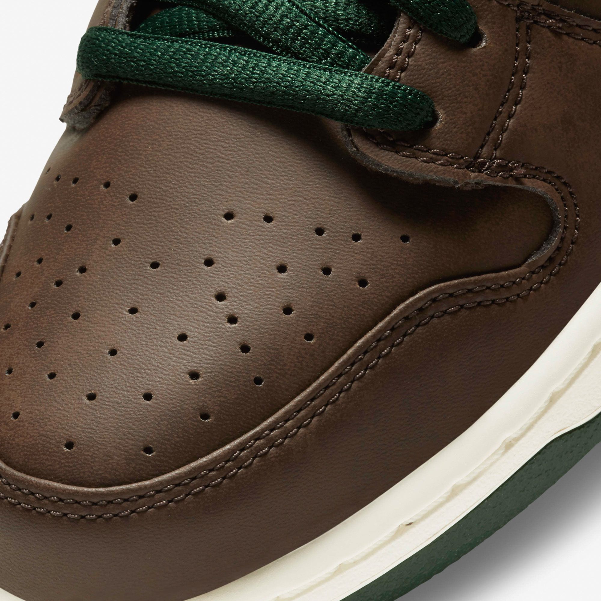 Nike SB Dunk High Pro - Baroque Brown