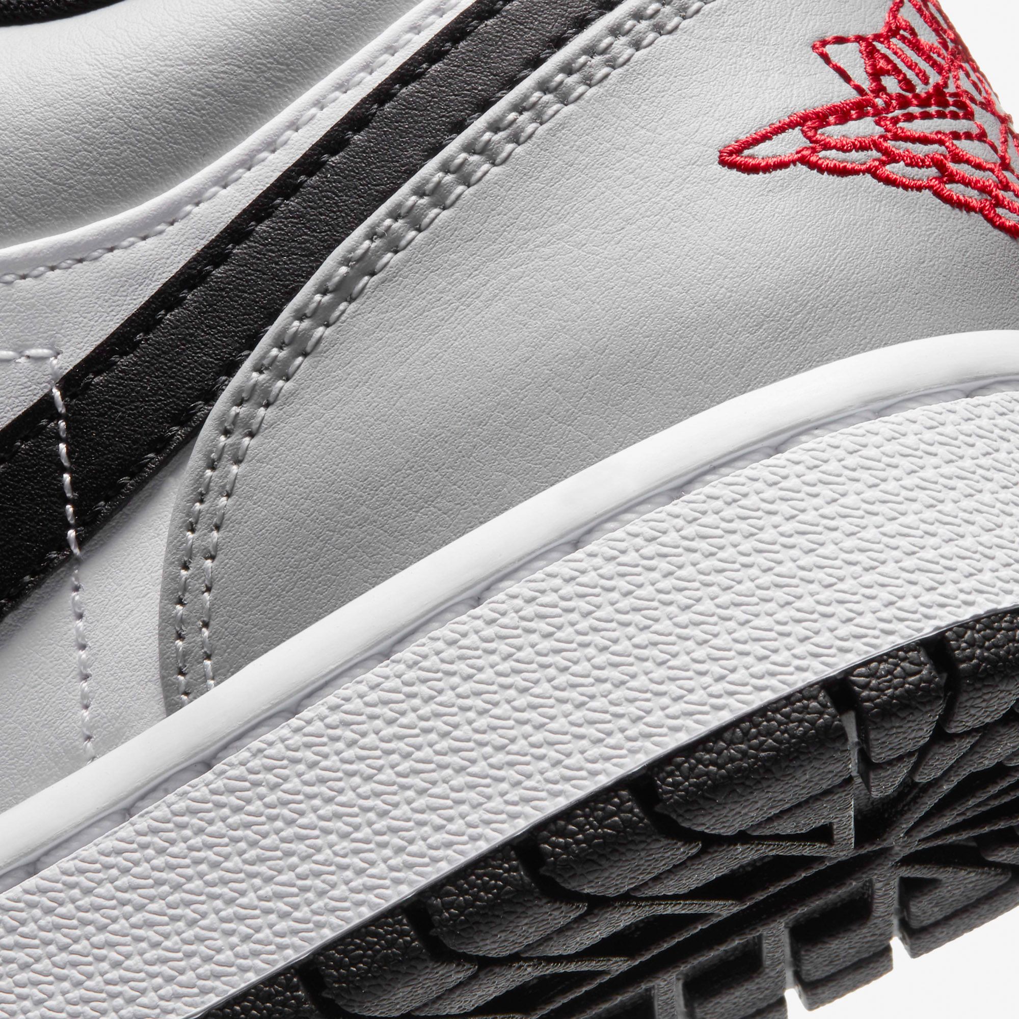 Air Jordan 1 Low - Light Smoke Grey