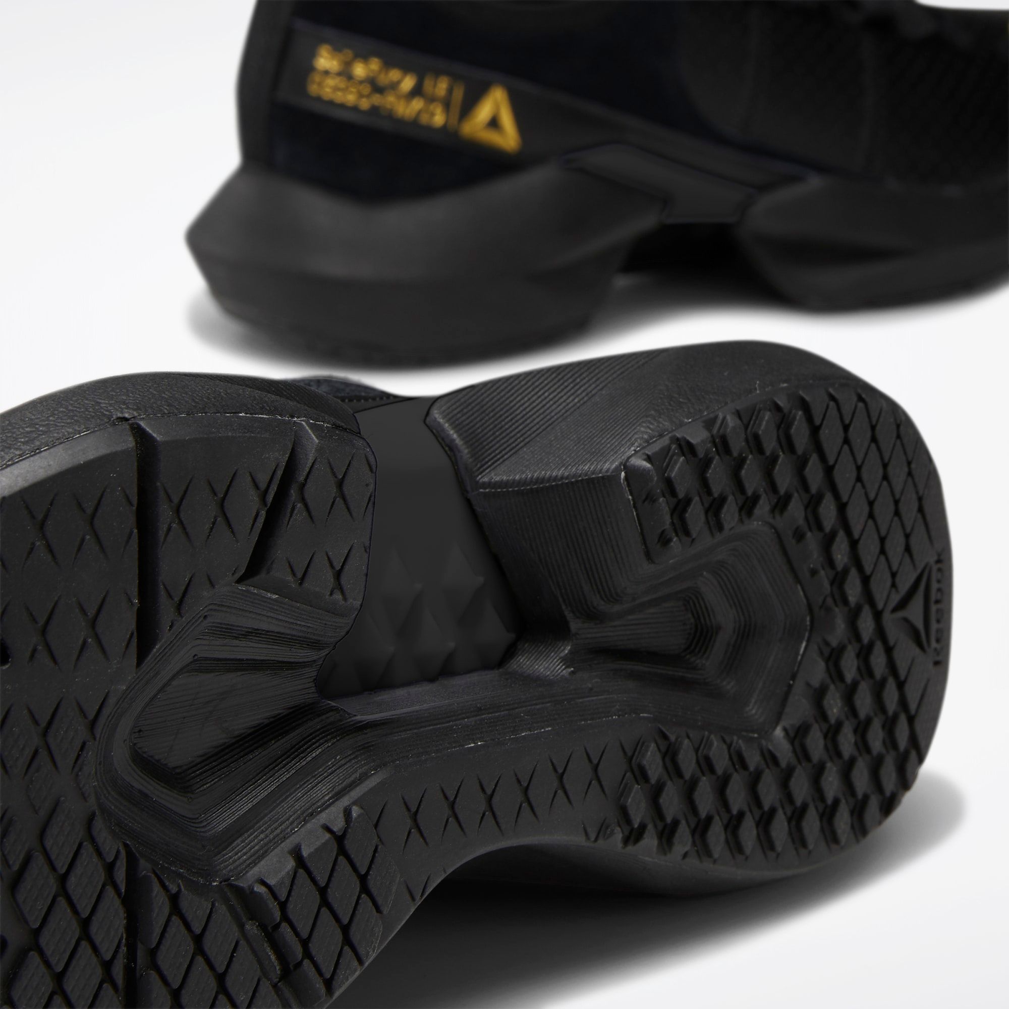 Reebok Sole Fury LE - Black / Gold