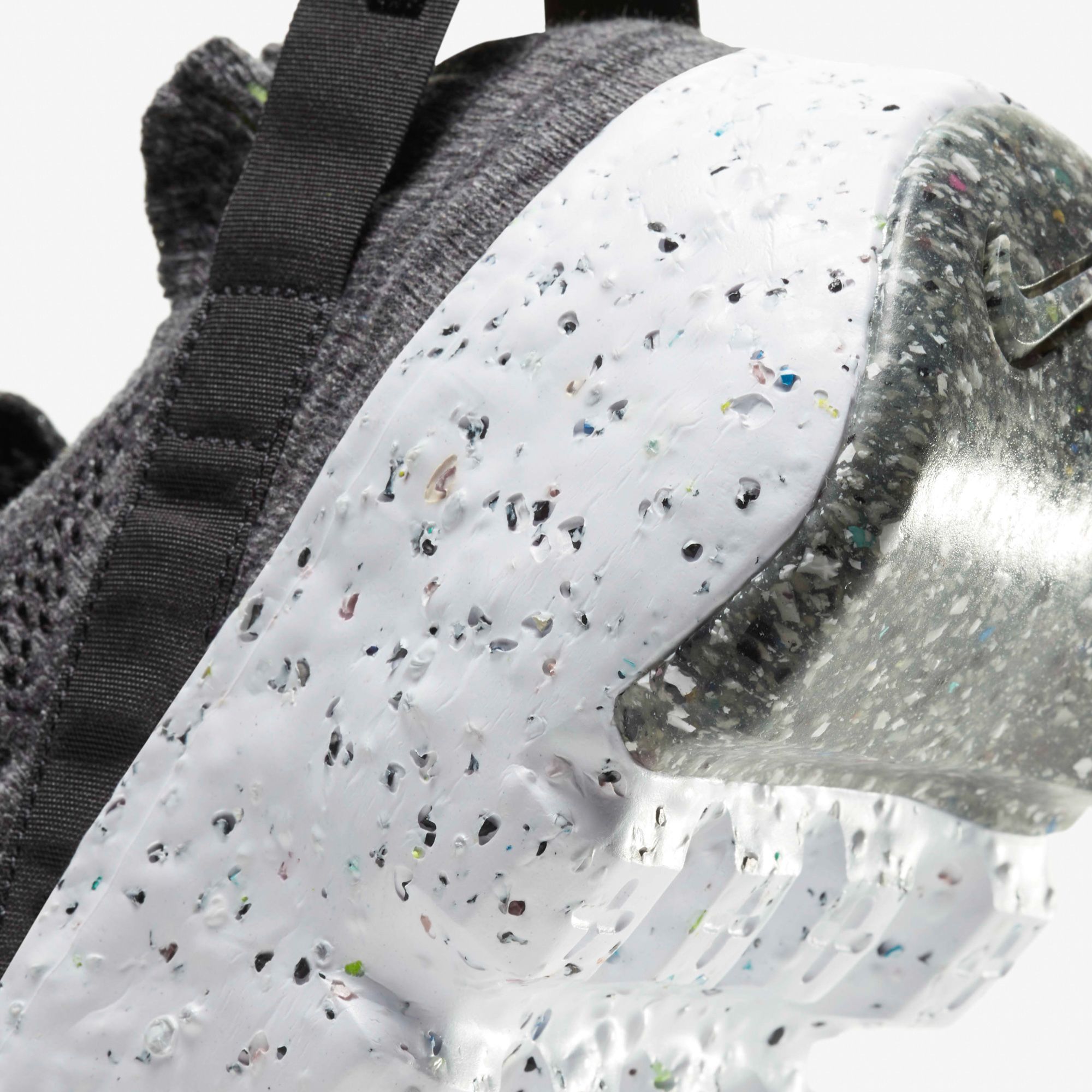 Nike Space Hippie 04 - Dark Smoke Grey/Volt