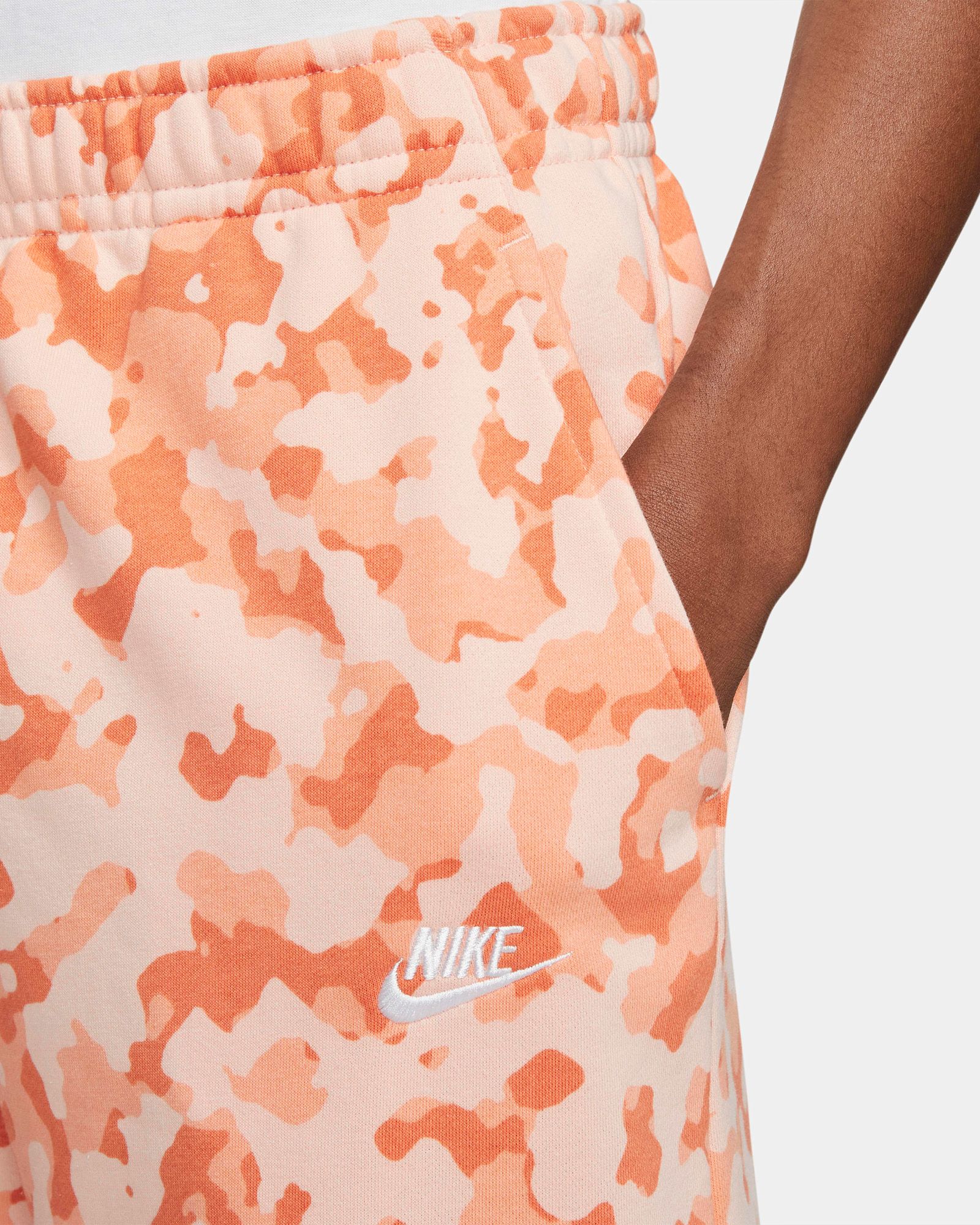 Nike Sportswear Club French Terry Shorts - Arctic Orange
