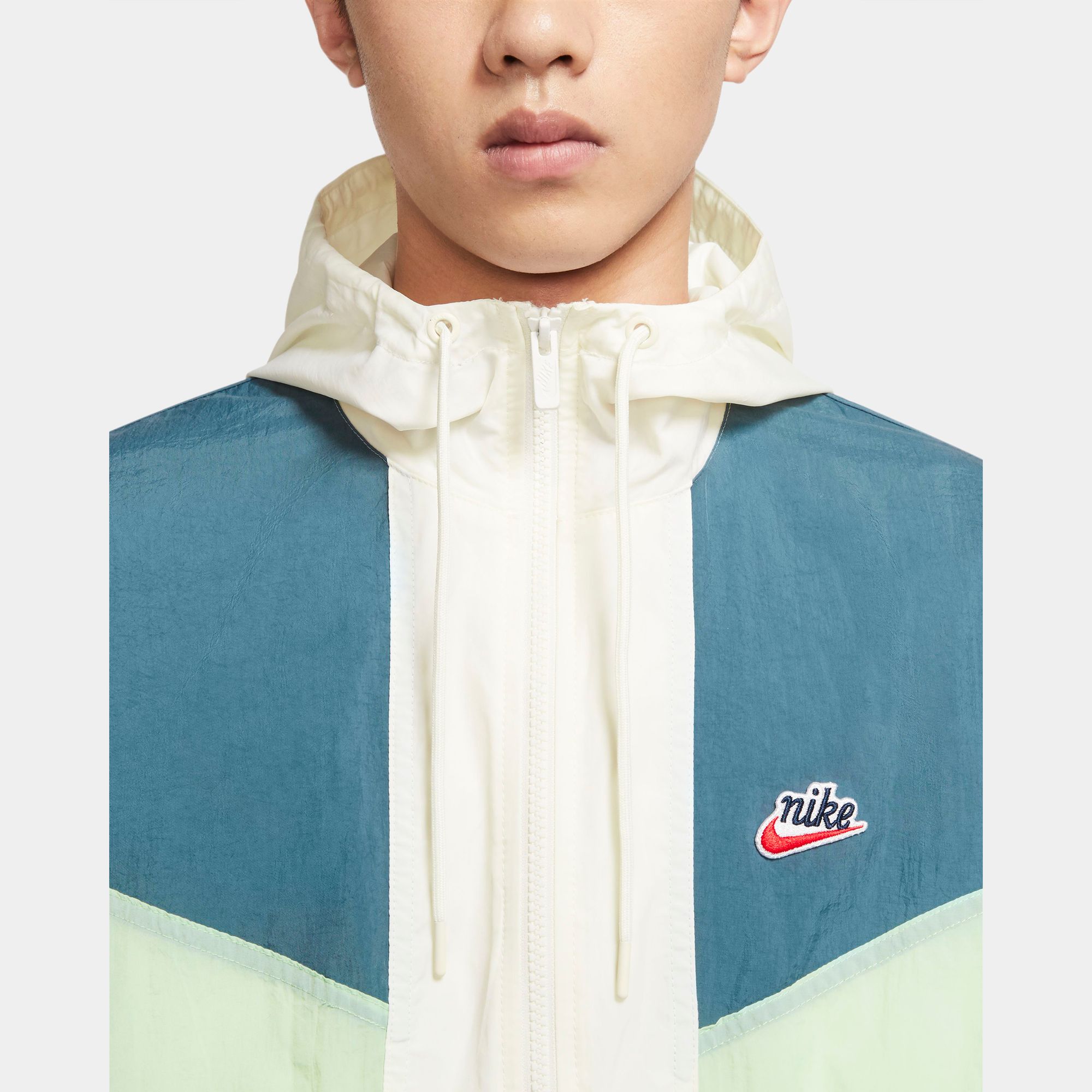 Nike Sportswear Windrunner+ Hooded Jacket - Sail/Ash Green