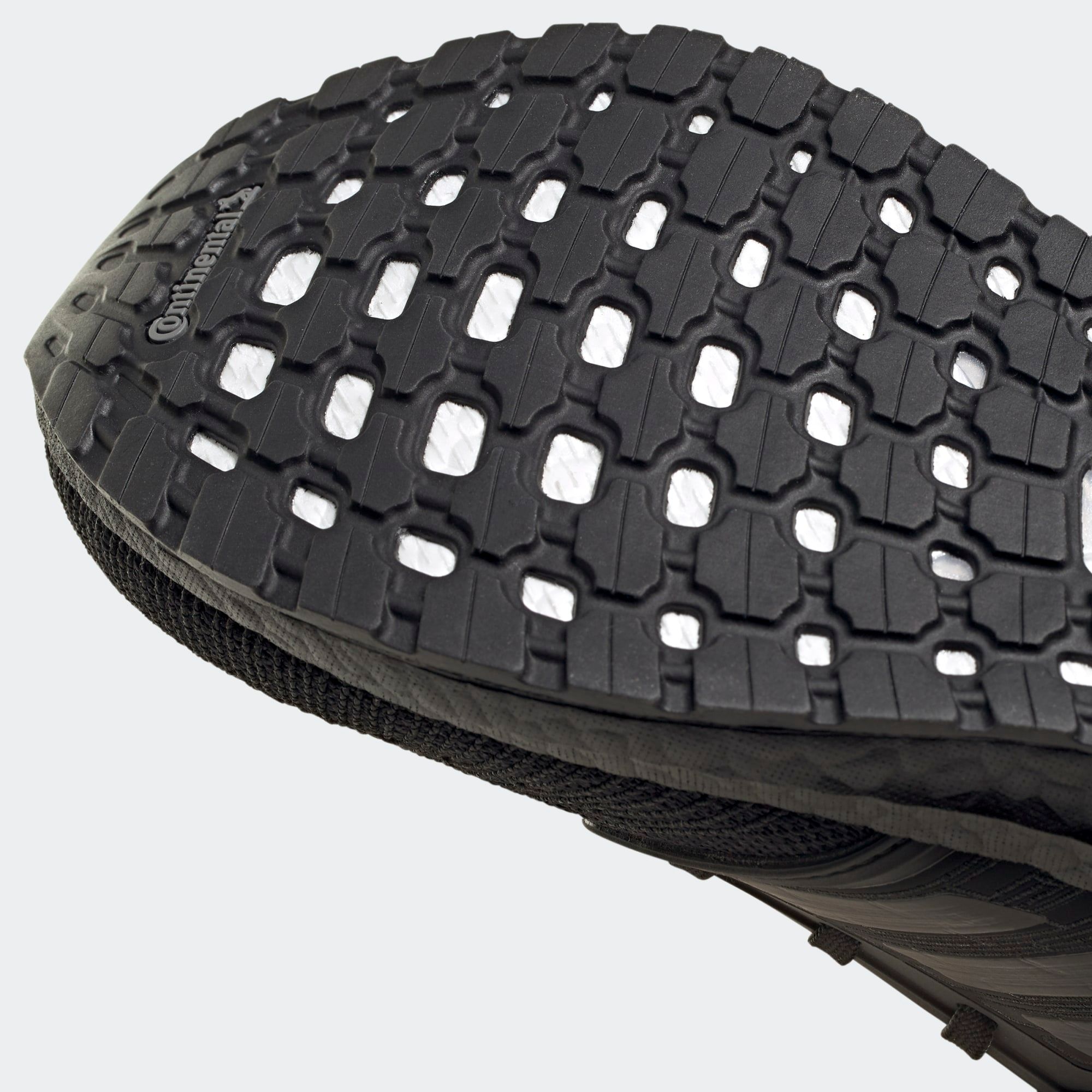 adidas UltraBOOST 20 - Core Black/Silver Metallic