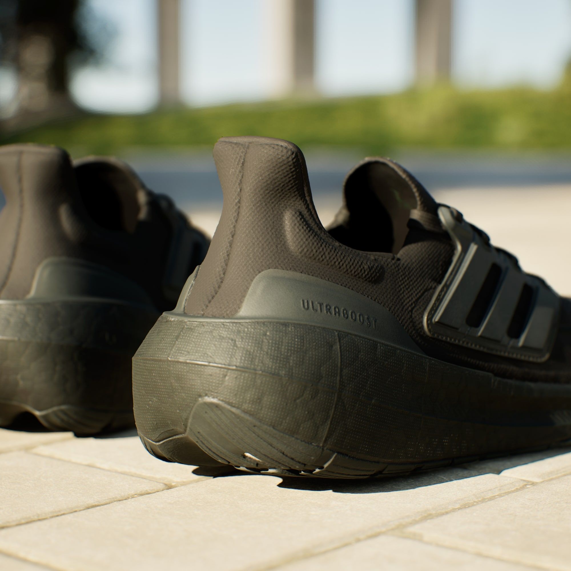 adidas UltraBOOST Light - Black / Black
