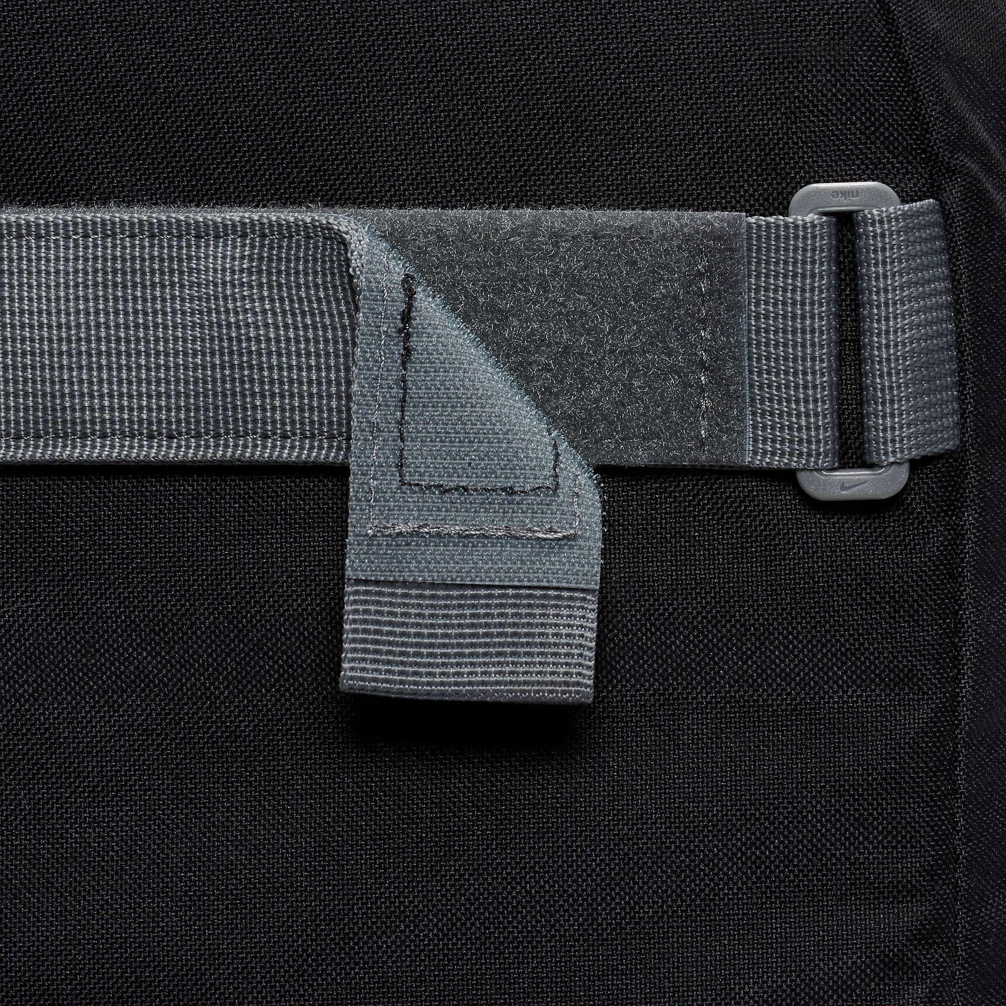  Nike SB Courthouse Backpack - Black/Grey 
