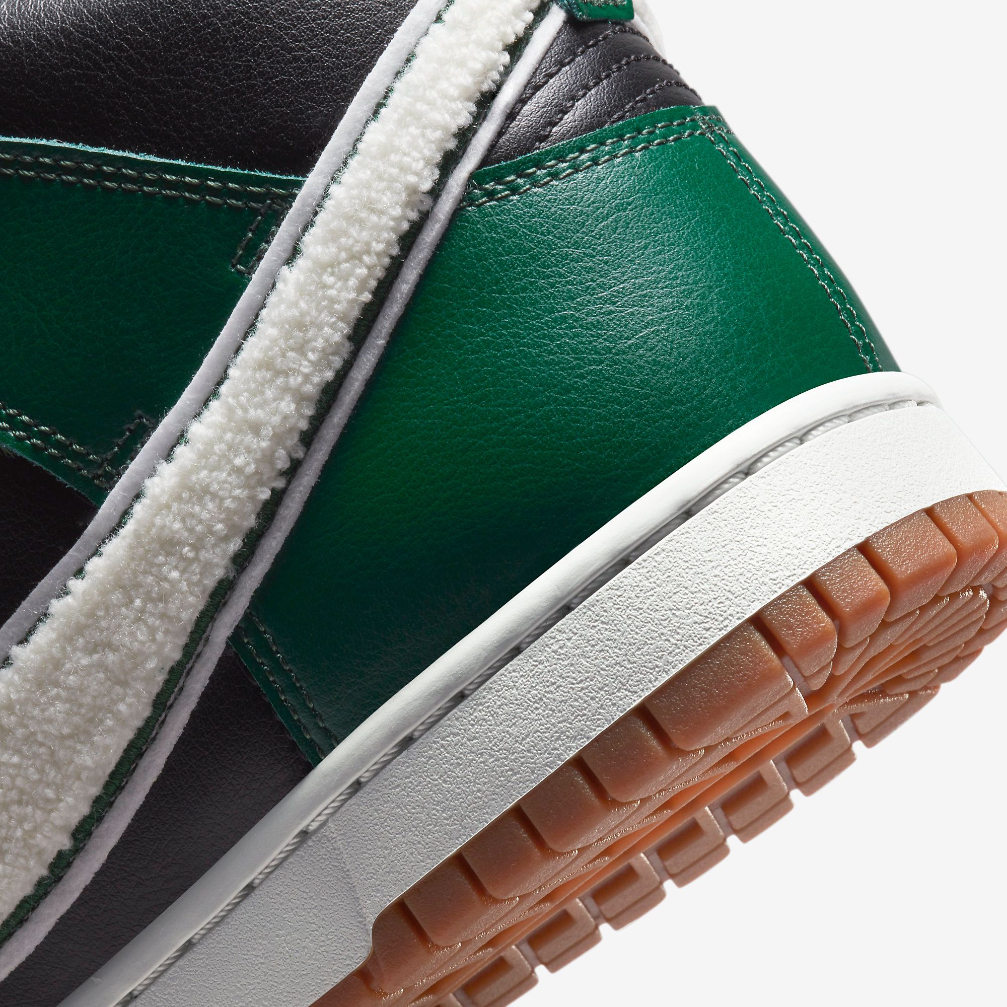 Nike Dunk High Chenille Swoosh - Gorge Green