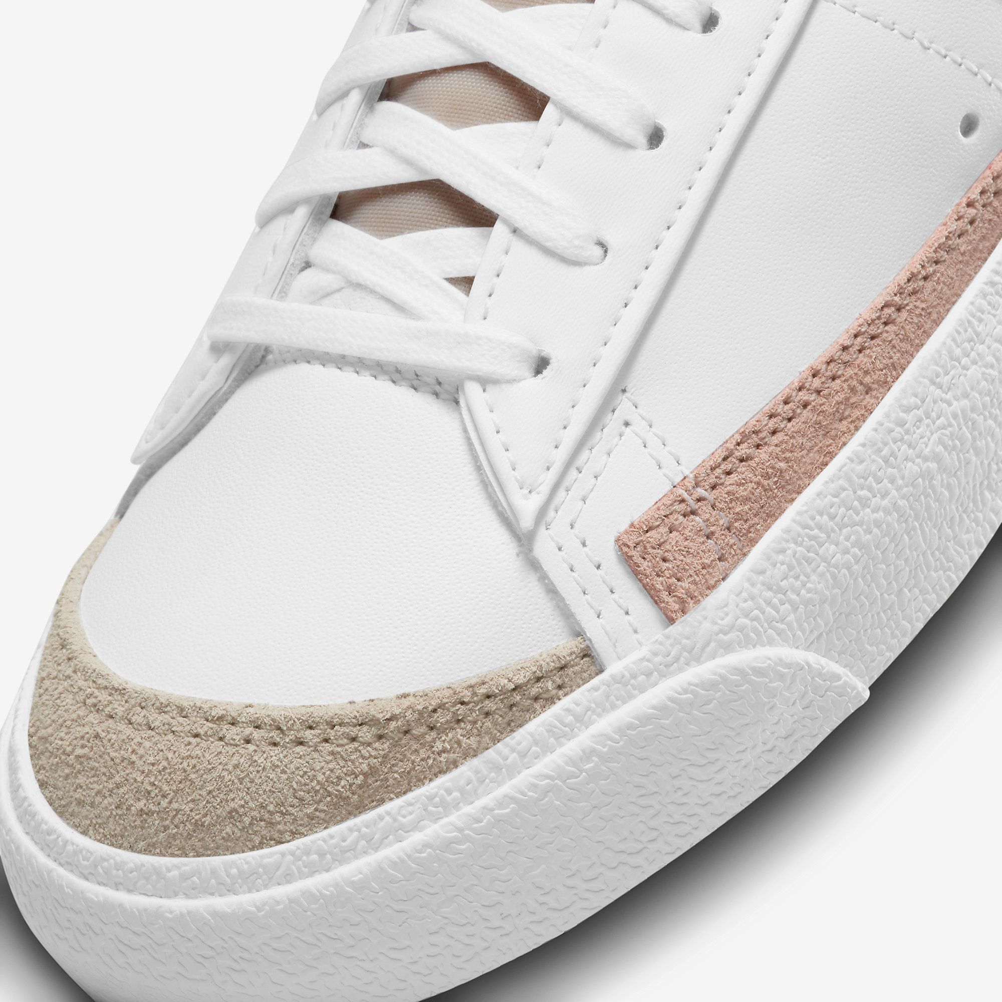 Nike Blazer Low '77 - Fossil Stone