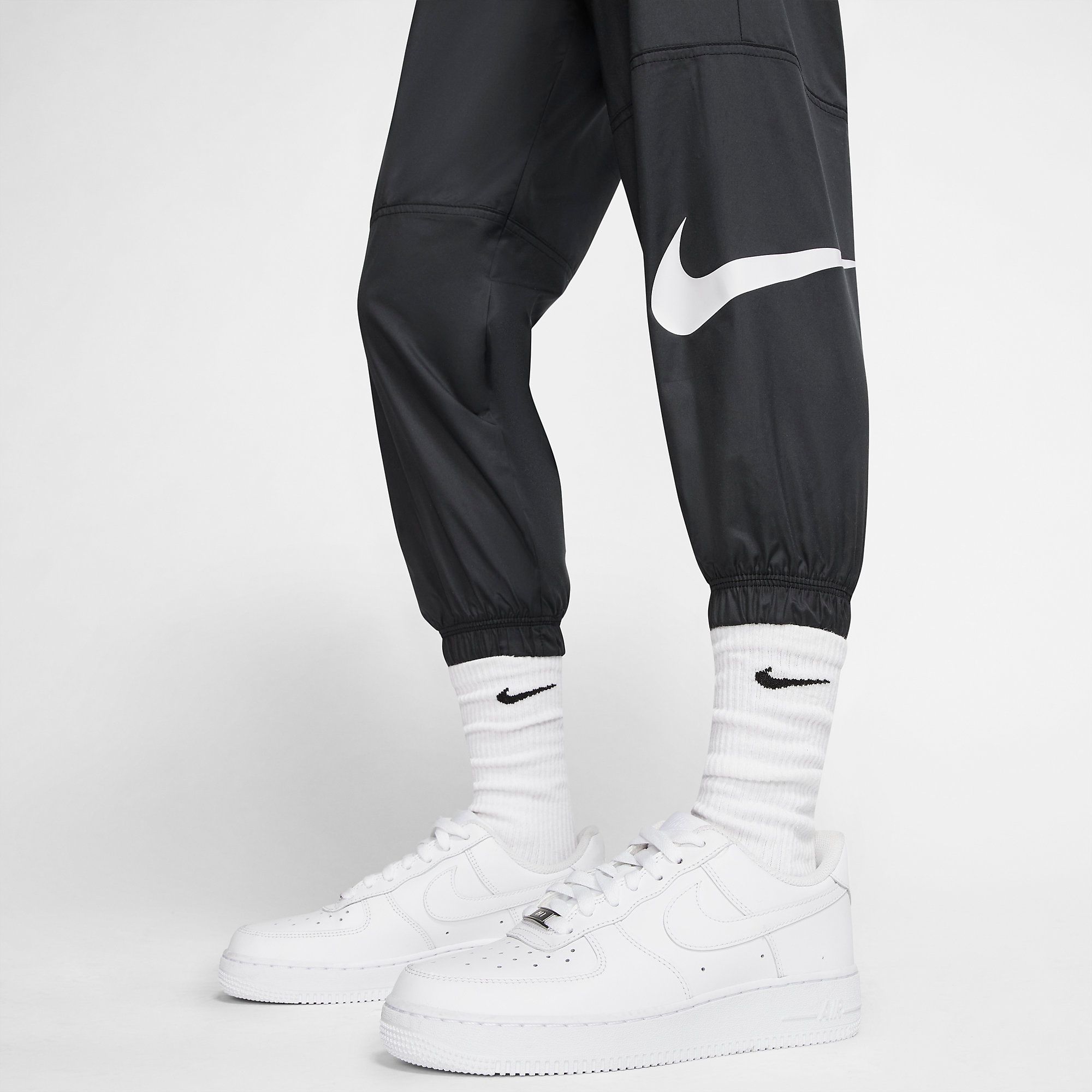  Nike Sportswear Woven Swoosh Trousers - Black 