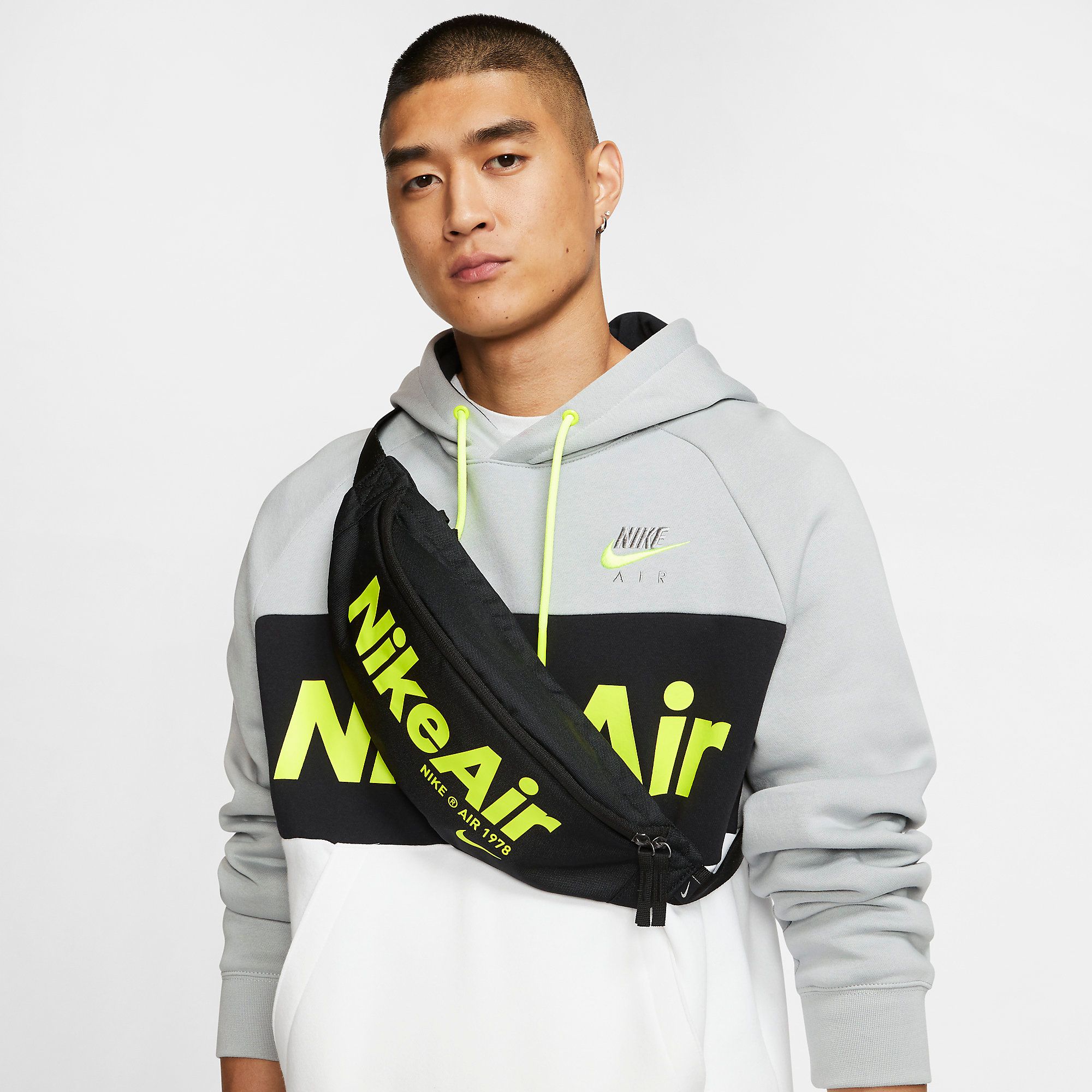  Nike Sportswear Heritage 2.0 Hip Pack - Black/Volt 