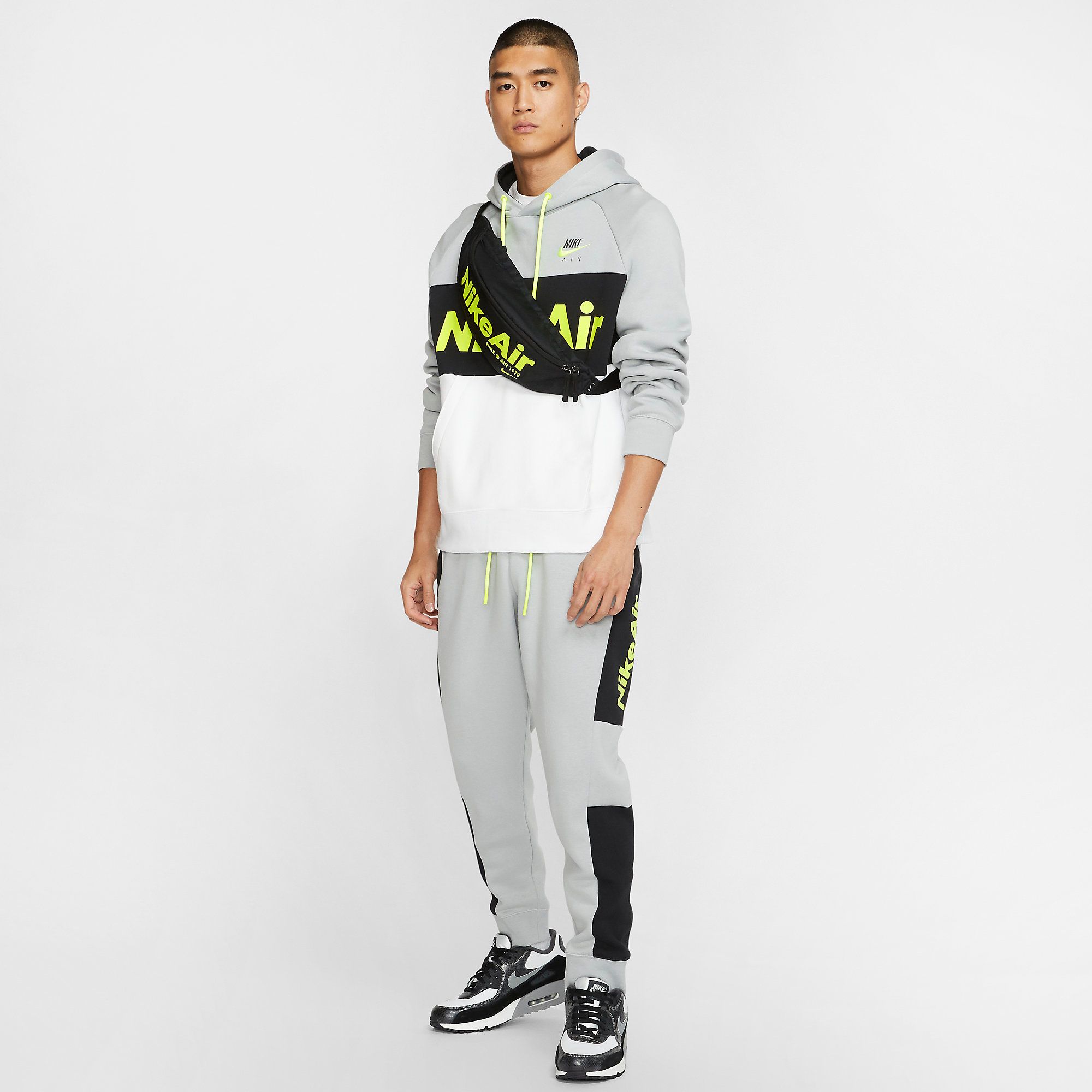  Nike Sportswear Heritage 2.0 Hip Pack - Black/Volt 