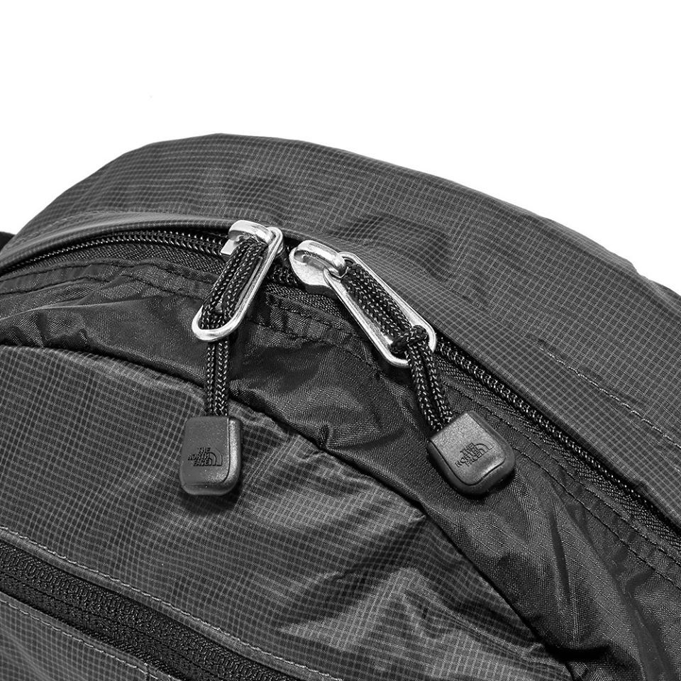 The North Face Flyweight Lumbar Bag - Black