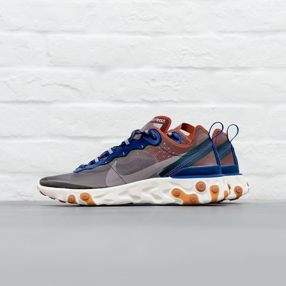Nike React Element 87 'Dusty Peach'